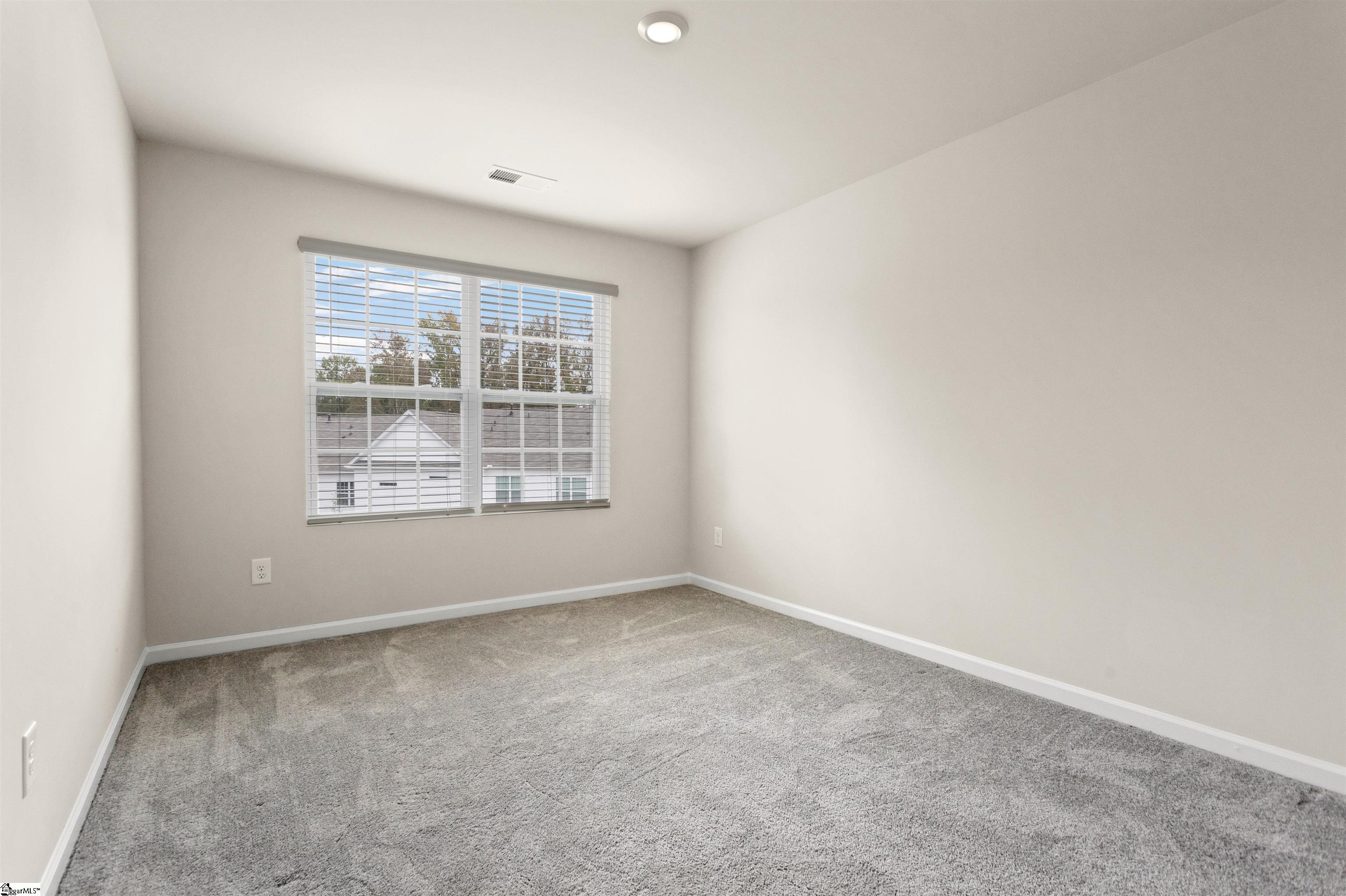 8 Loebner Lane Simpsonville, SC 29681