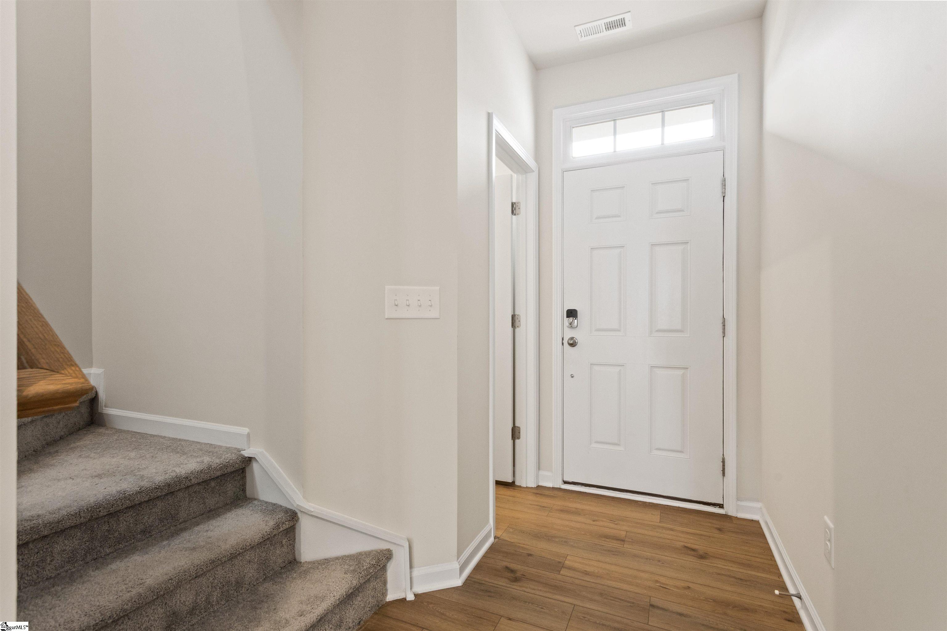 8 Loebner Lane Simpsonville, SC 29681