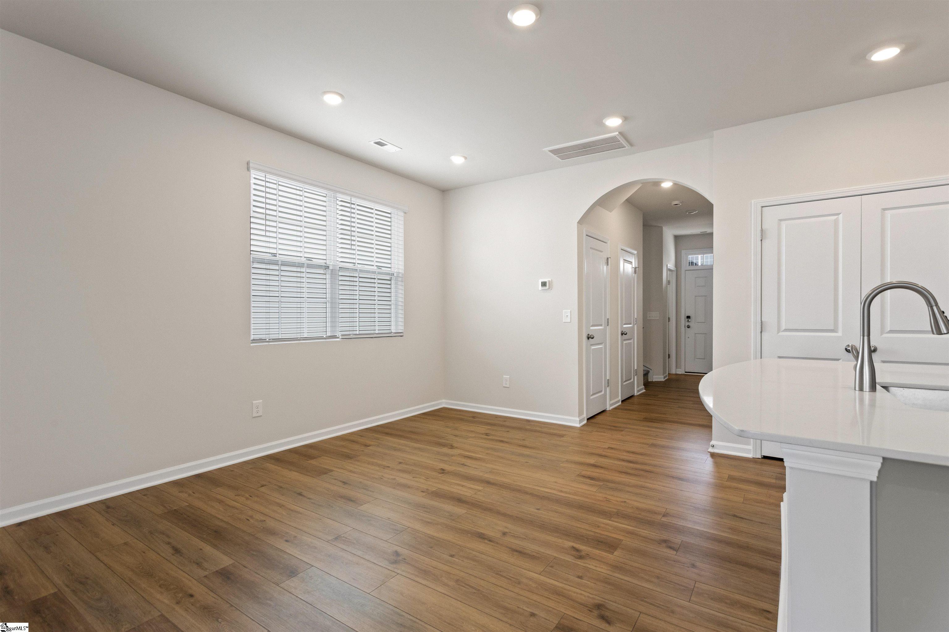 8 Loebner Lane Simpsonville, SC 29681
