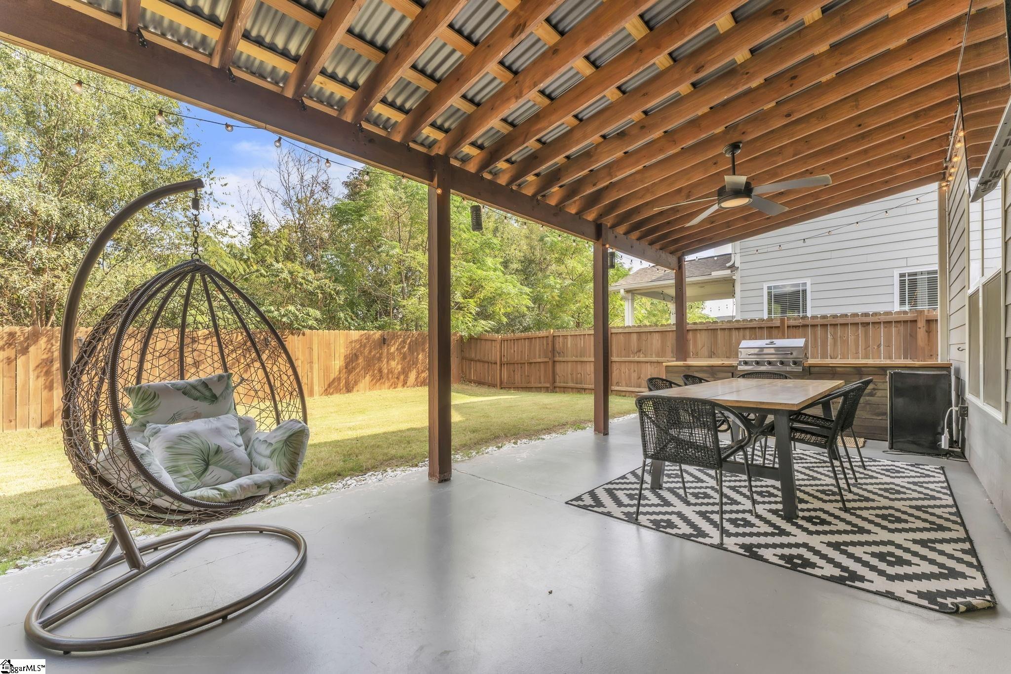 212 Raleighwood Lane Simpsonville, SC 29681