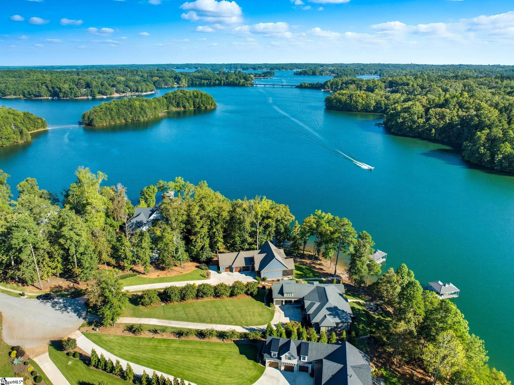 3012 Deep Water Way West Union, SC 29696