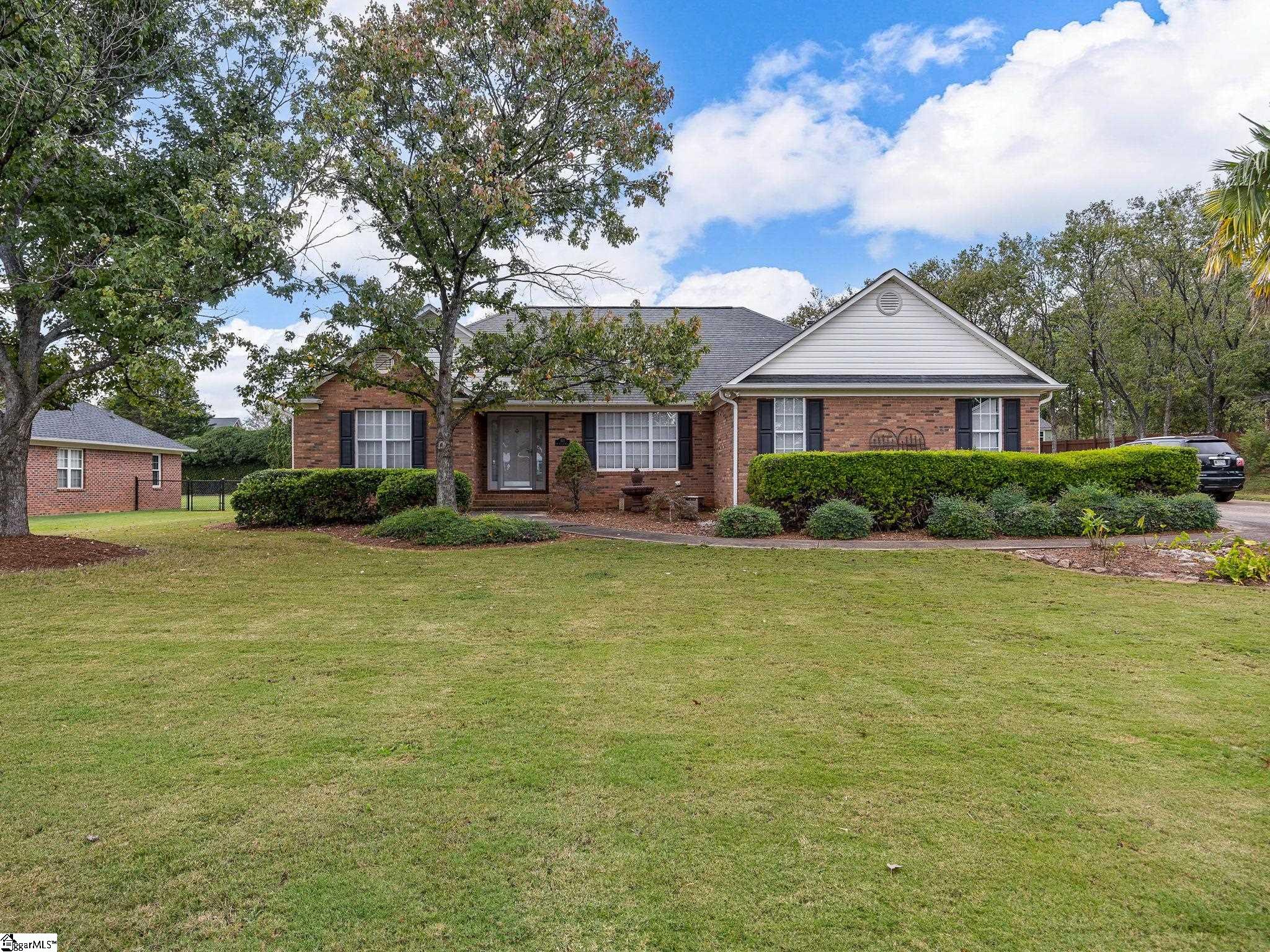 372 W Autumn Ridge Road Moore, SC 29369