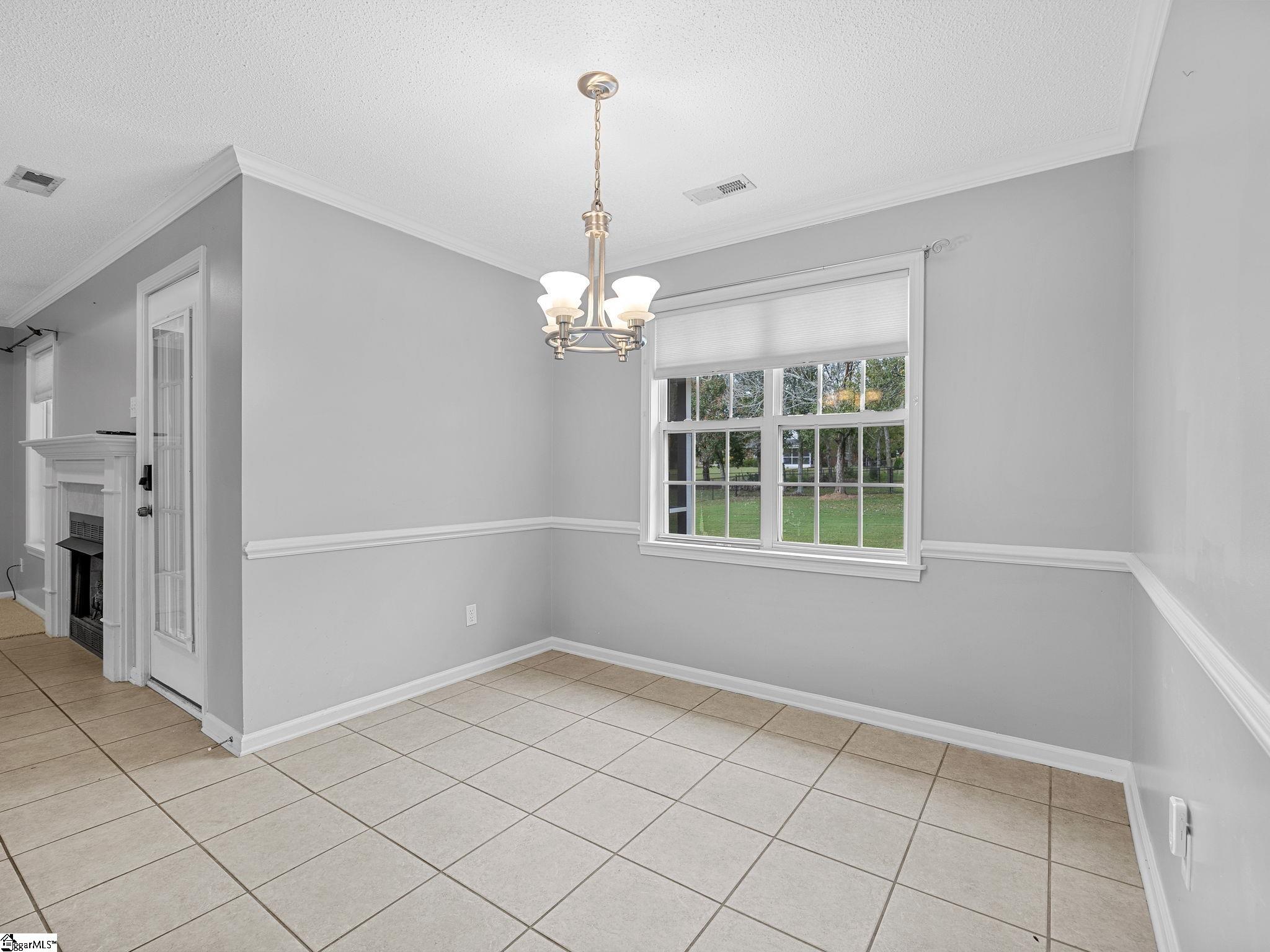 372 W Autumn Ridge Road Moore, SC 29369