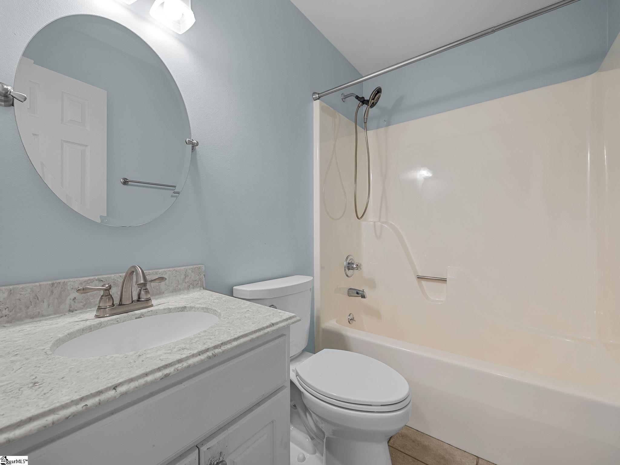 372 W Autumn Ridge Road Moore, SC 29369