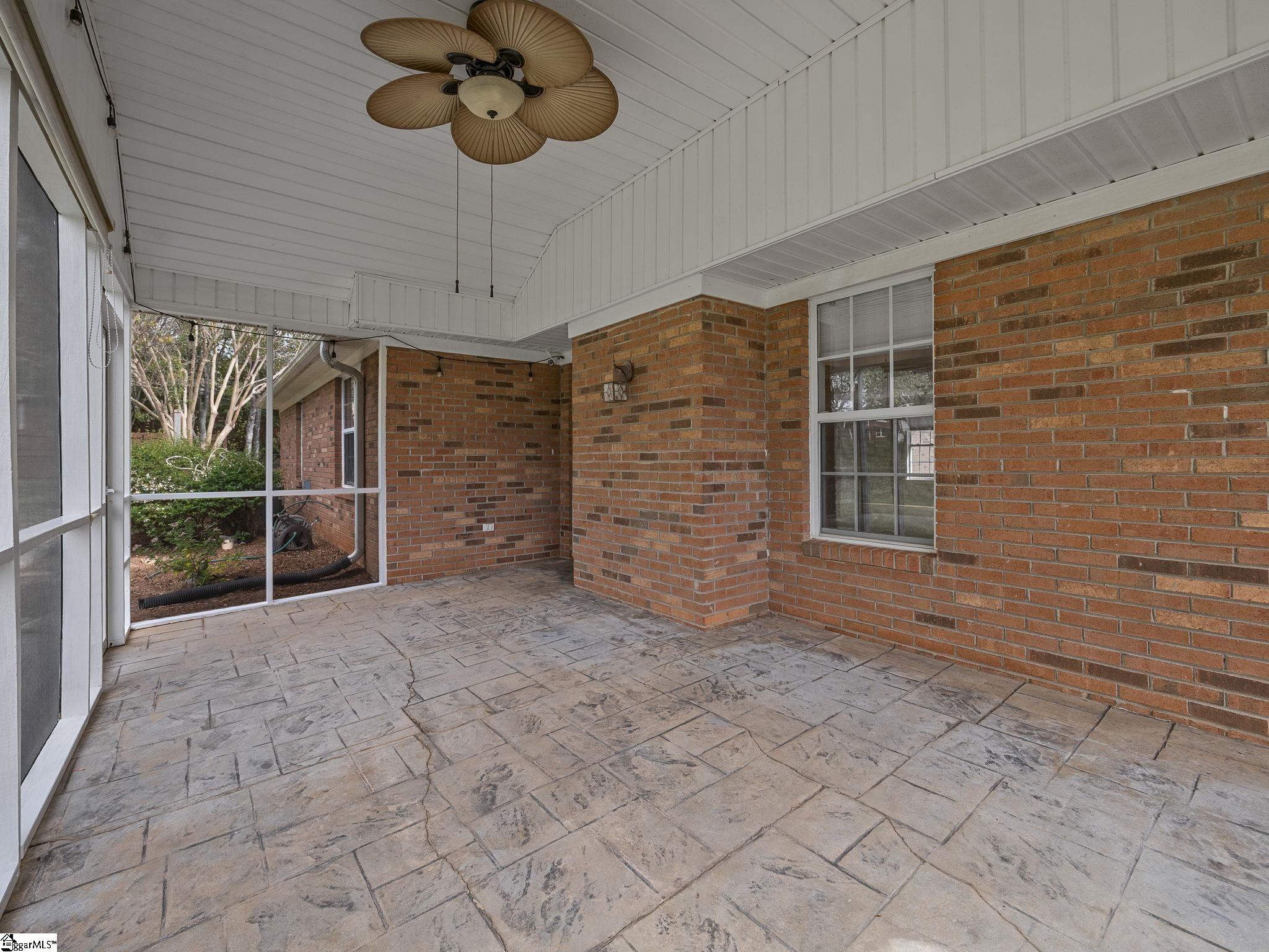 372 W Autumn Ridge Road Moore, SC 29369