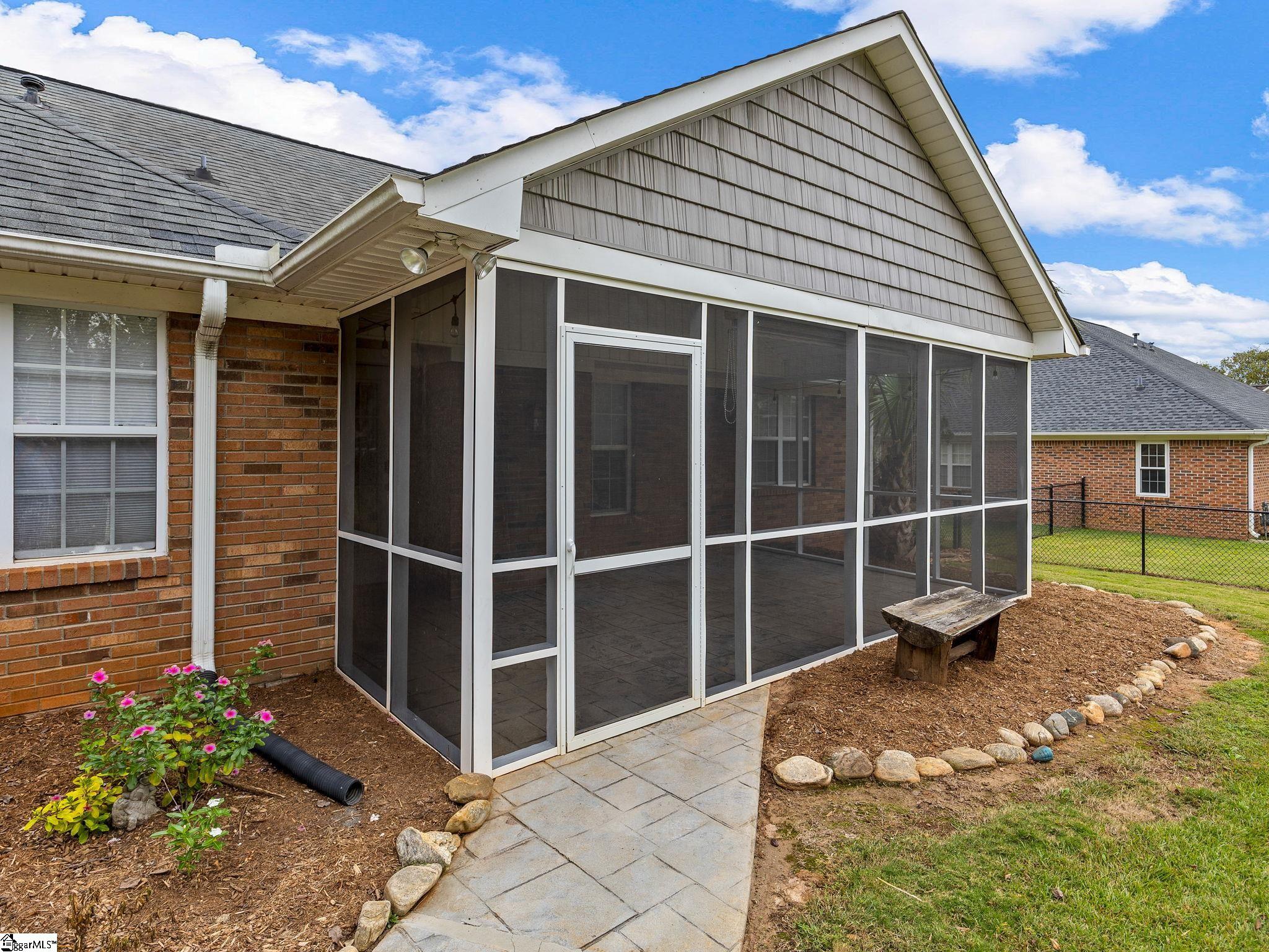 372 W Autumn Ridge Road Moore, SC 29369