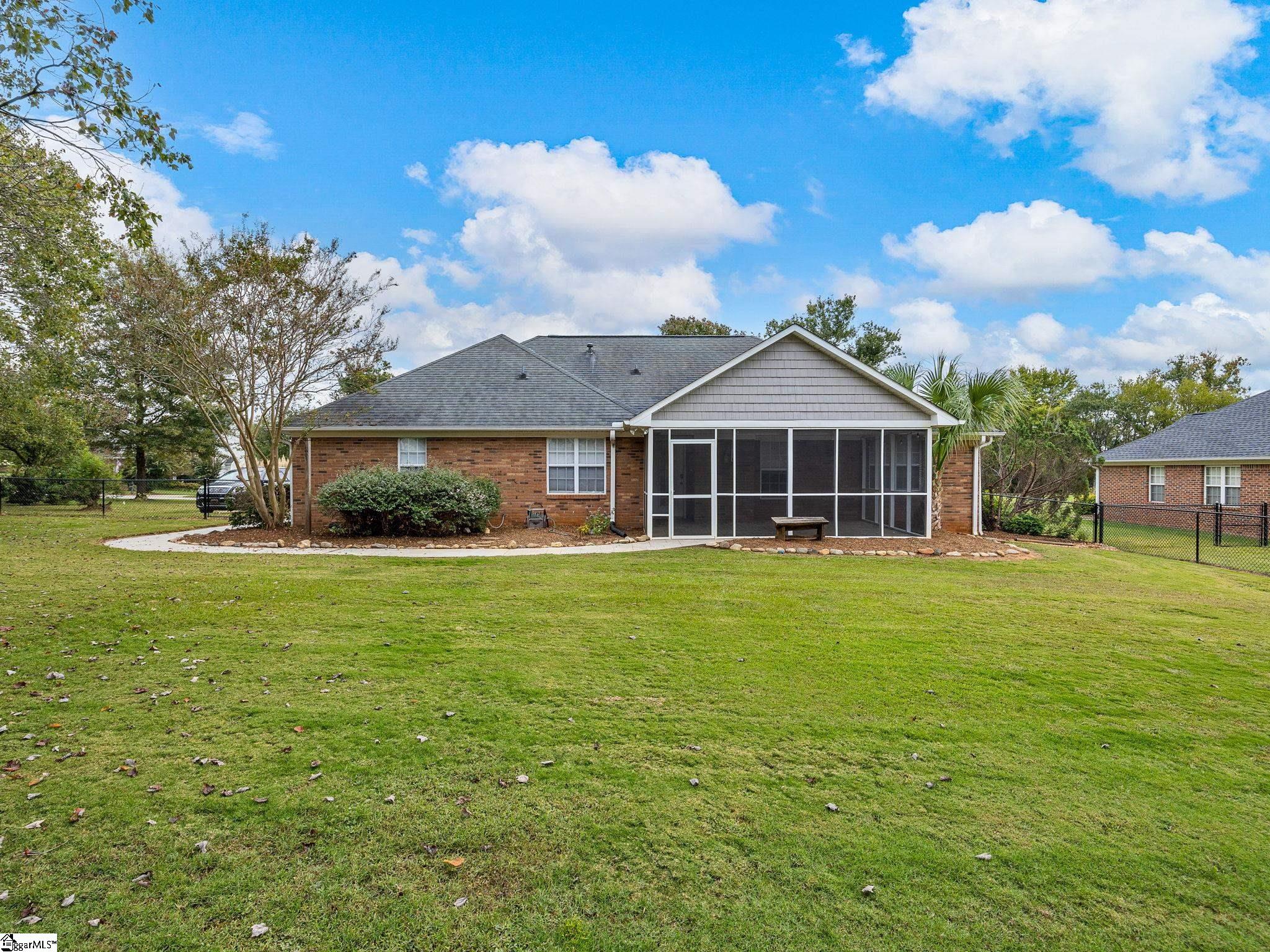372 W Autumn Ridge Road Moore, SC 29369