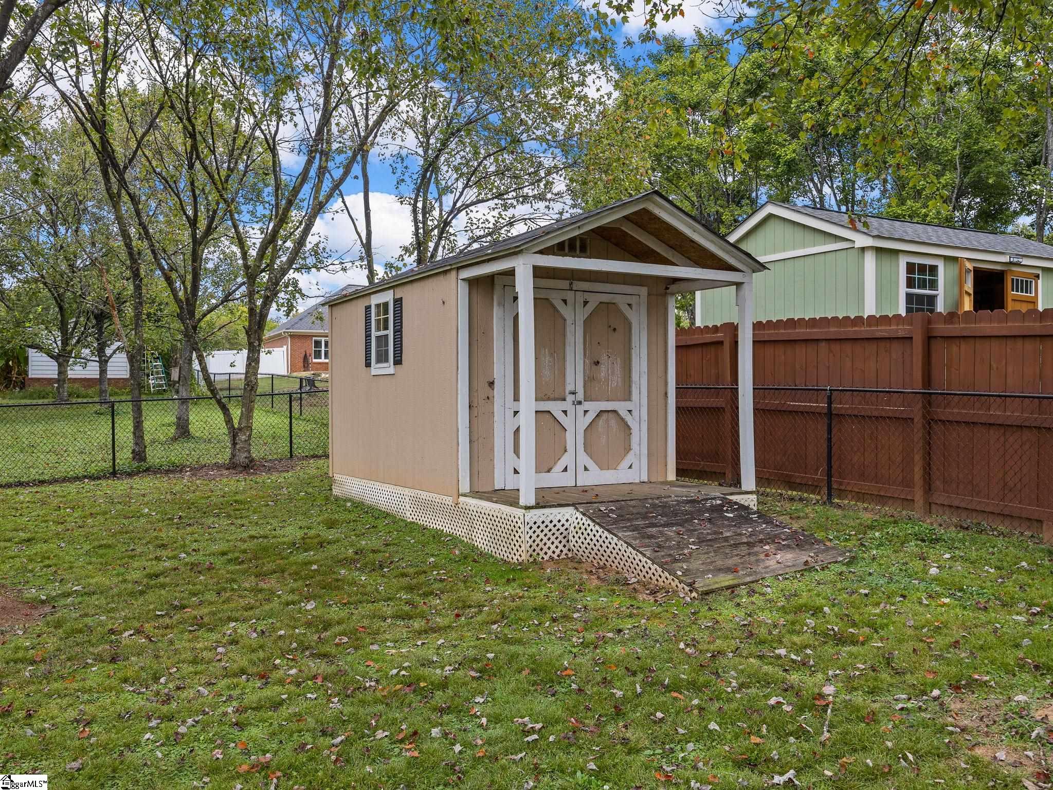 372 W Autumn Ridge Road Moore, SC 29369