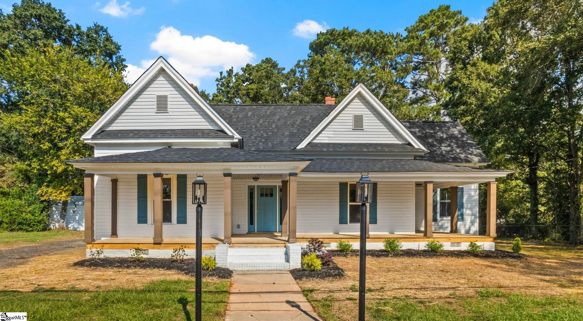 203 N Adair Street Clinton, SC 29325