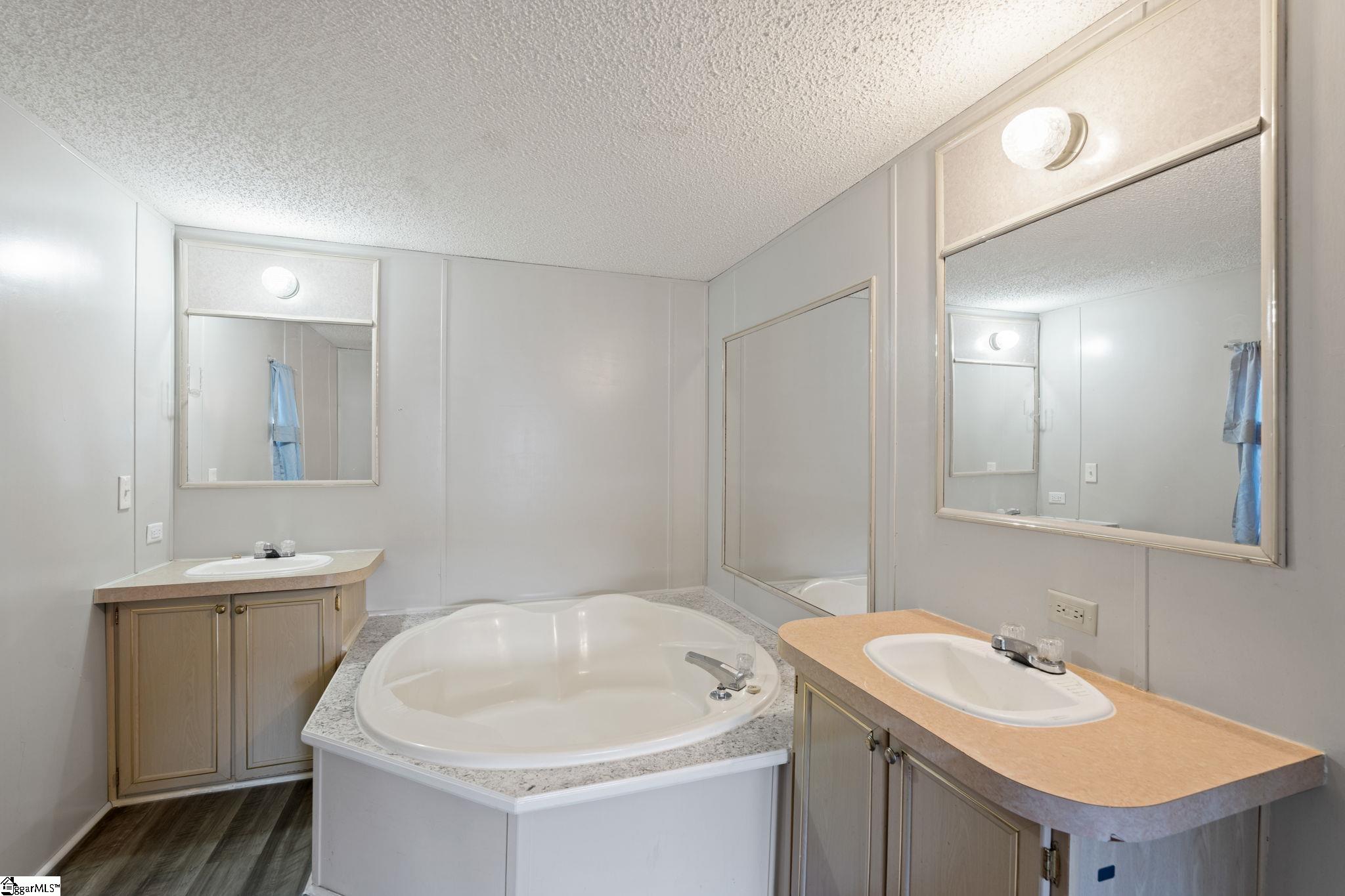 9 Natick Drive Piedmont, SC 29673