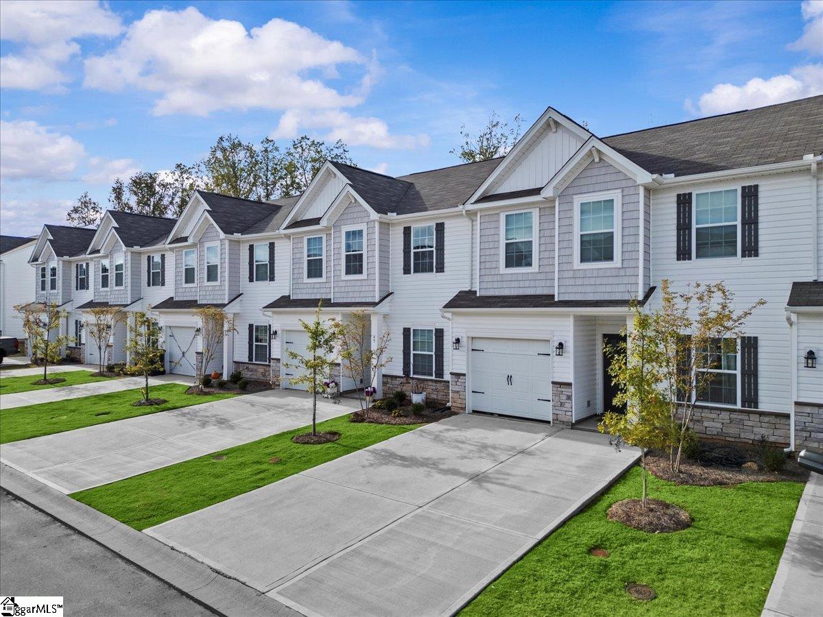 67 Fernhill Lane Fountain Inn, SC 29644