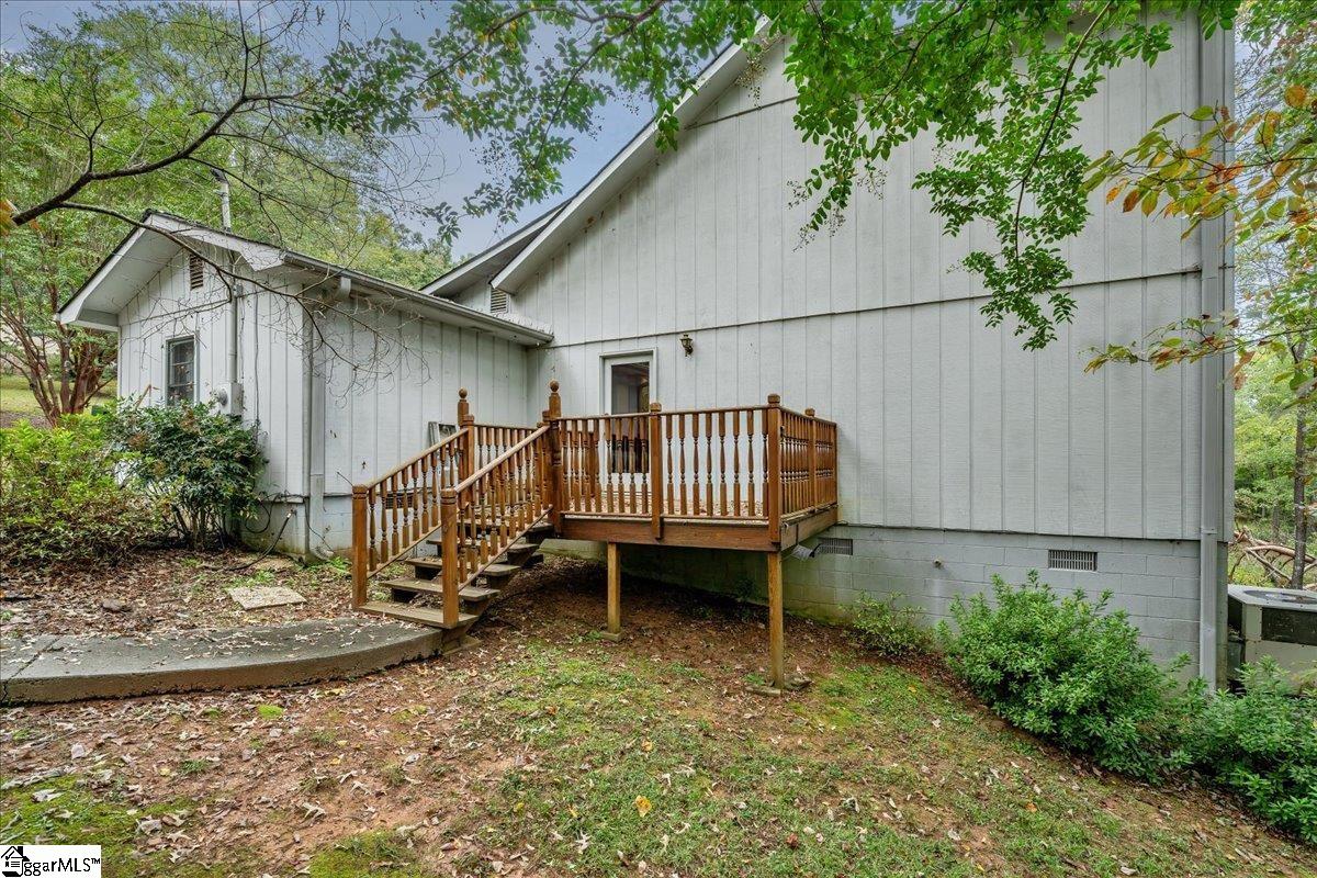 163 B D Johnston Road Central, SC 29630