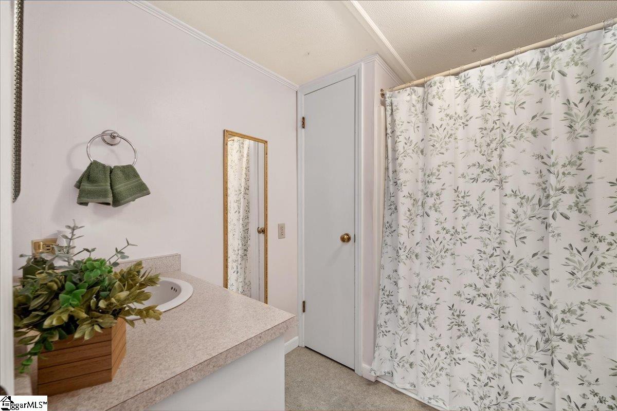 163 B D Johnston Road Central, SC 29630