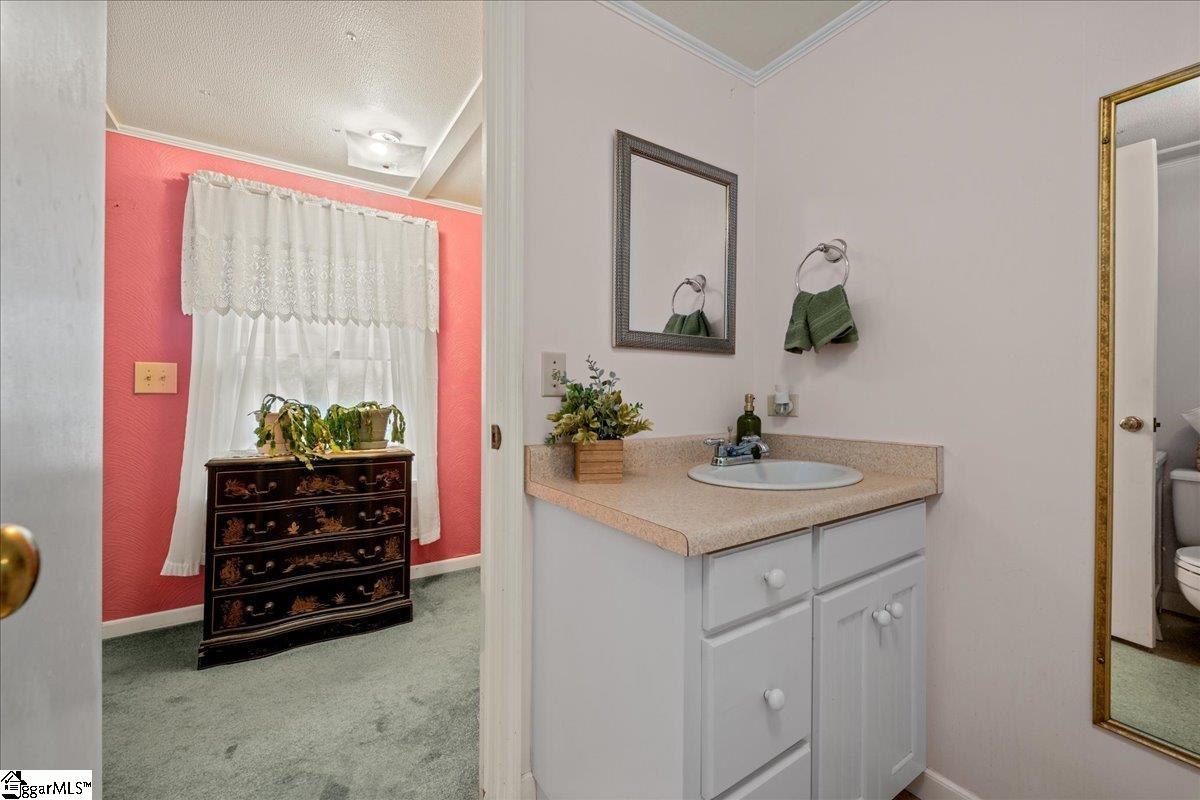 163 B D Johnston Road Central, SC 29630