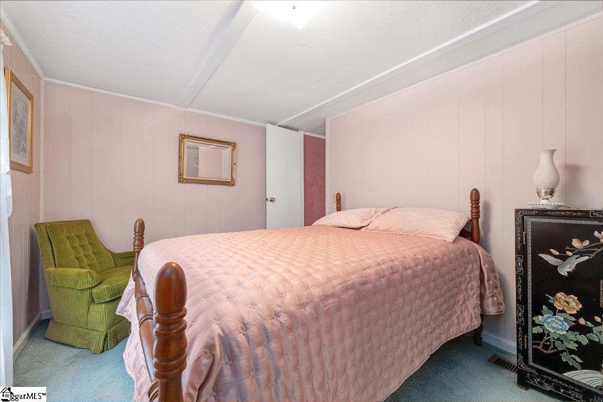 163 B D Johnston Road Central, SC 29630