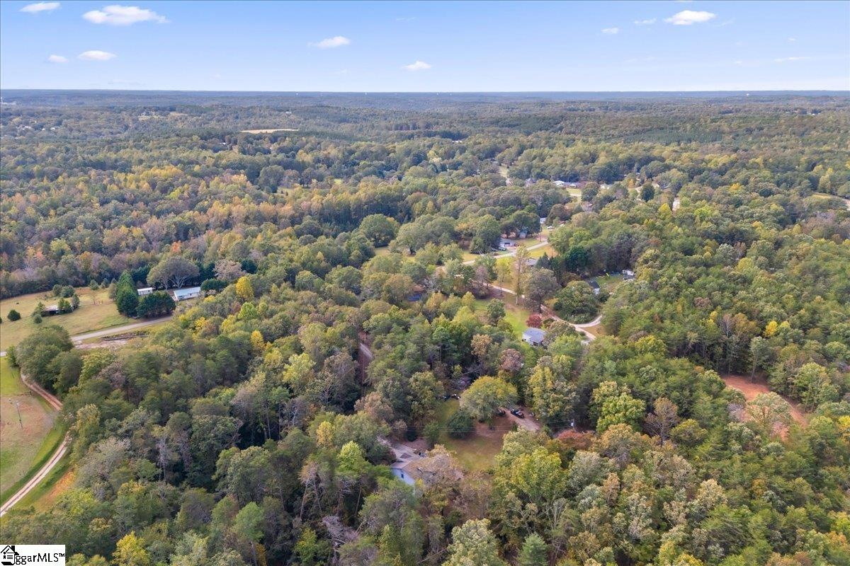163 B D Johnston Road Central, SC 29630