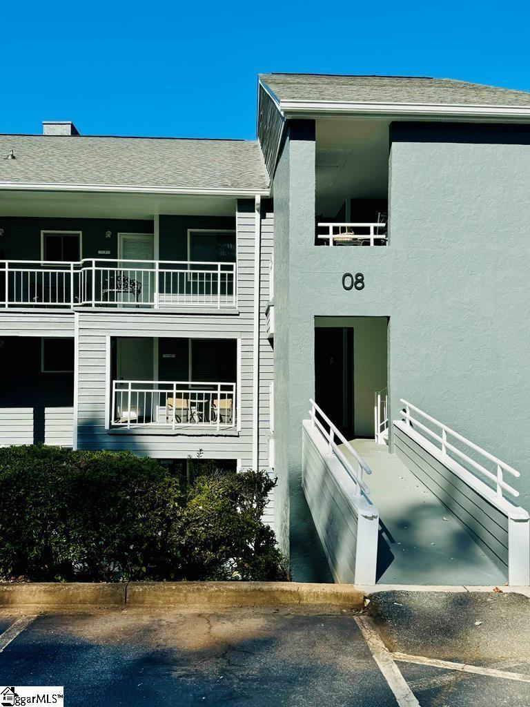 811 North Lake Drive photo 1
