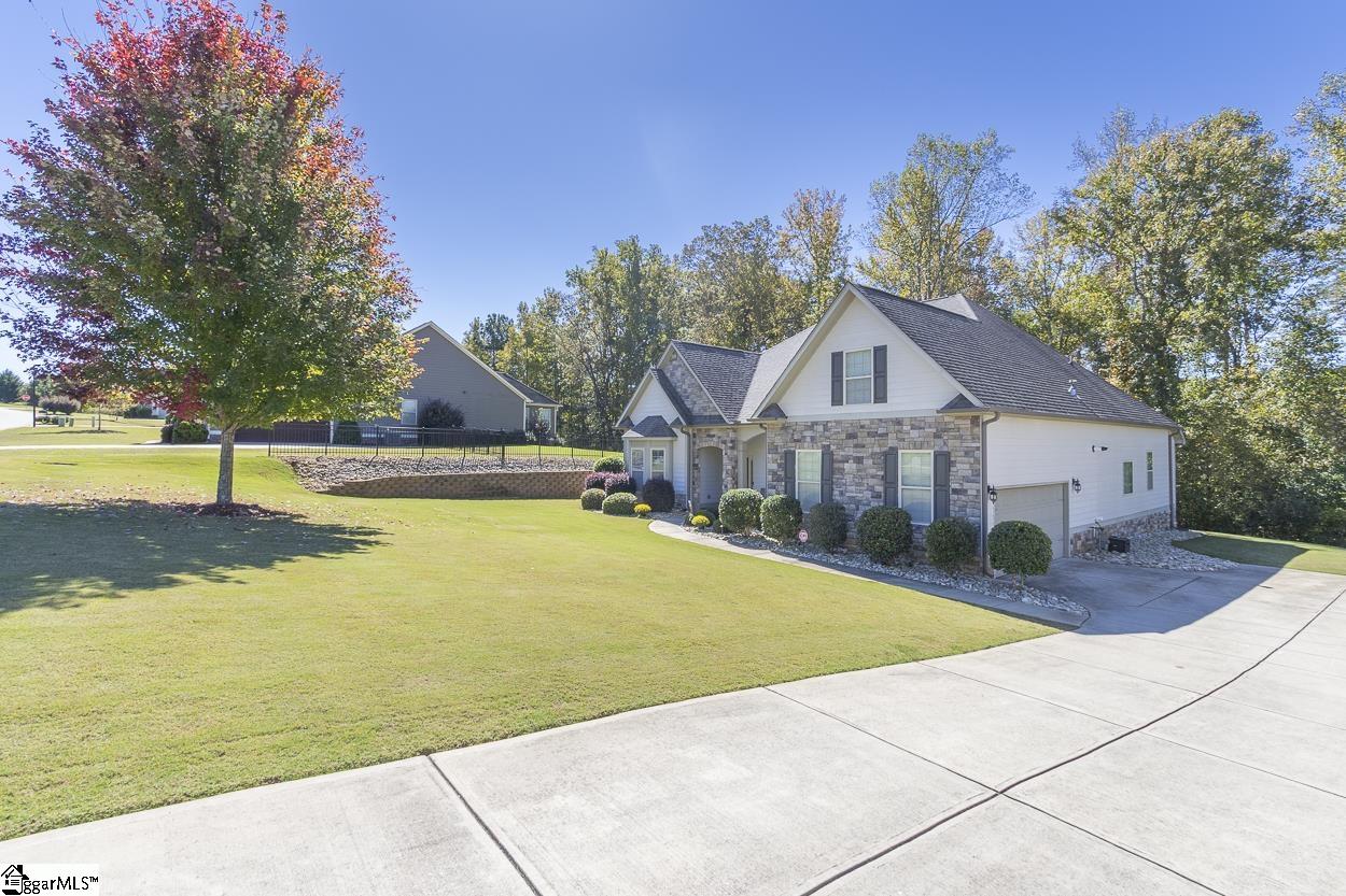 Homes for sale in Williamston, SC | 158 Waltzing Vine Ln, Williamston, SC 29697 | MLS# 1572415