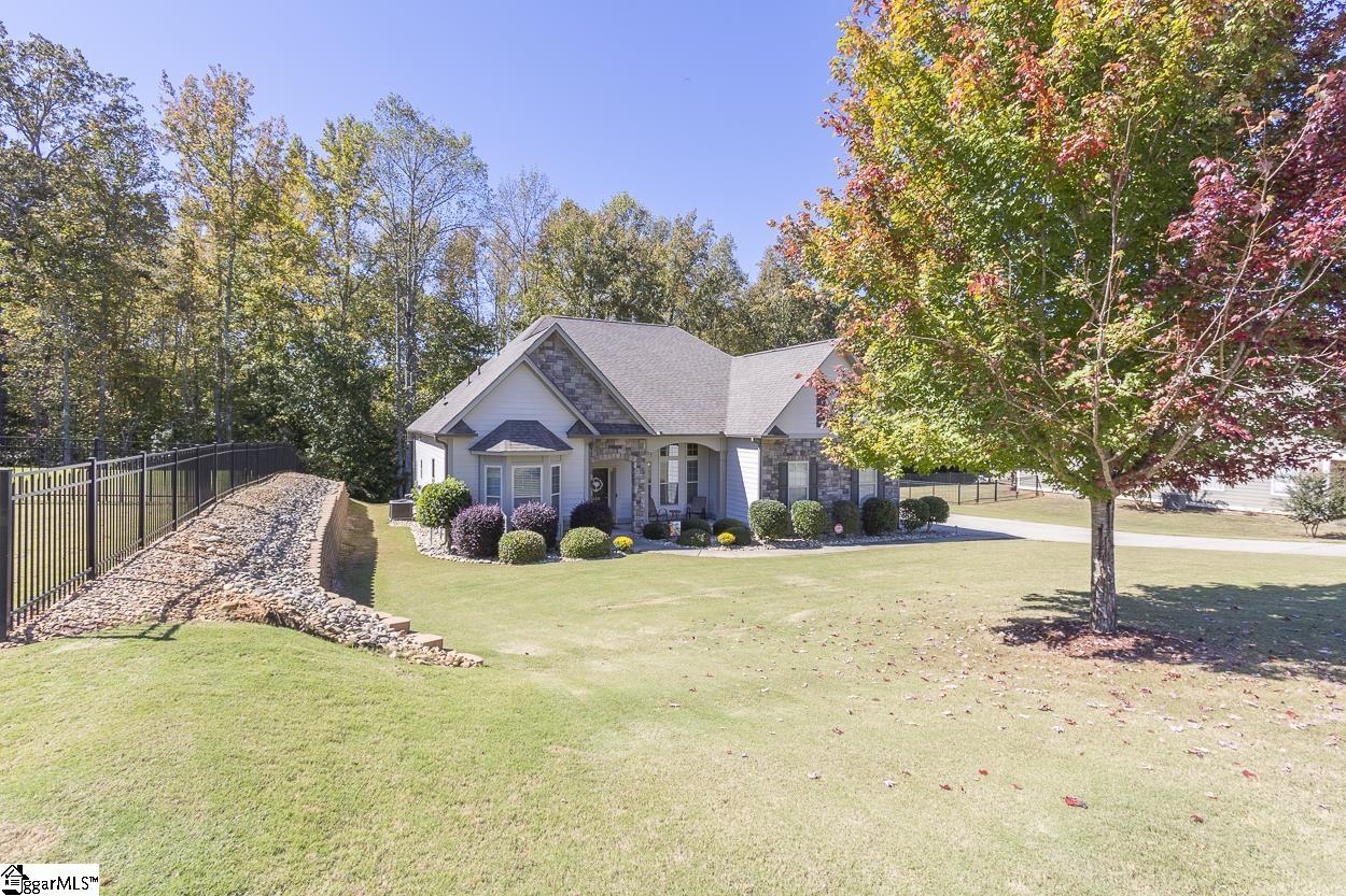 Homes for sale in Williamston, SC | 158 Waltzing Vine Ln, Williamston, SC 29697 | MLS# 1572415