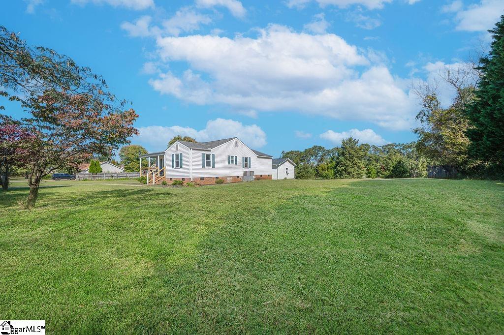 Homes for sale in Lyman, SC | 1188 Holly Springs Rd, Lyman, SC 29365 | MLS# 1572524