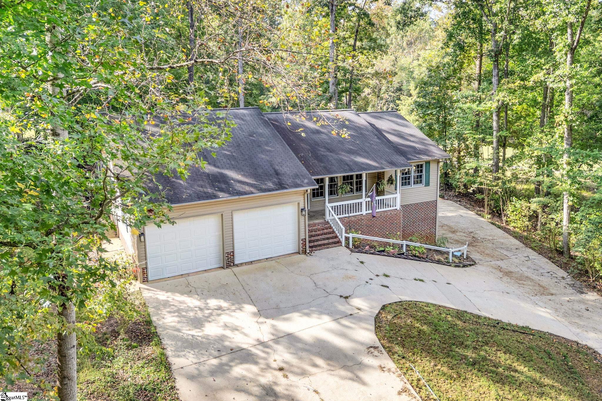 Homes for sale in Westminster, SC | 207 N Hogan Dr, Westminster, SC 29693 | MLS# 1572622