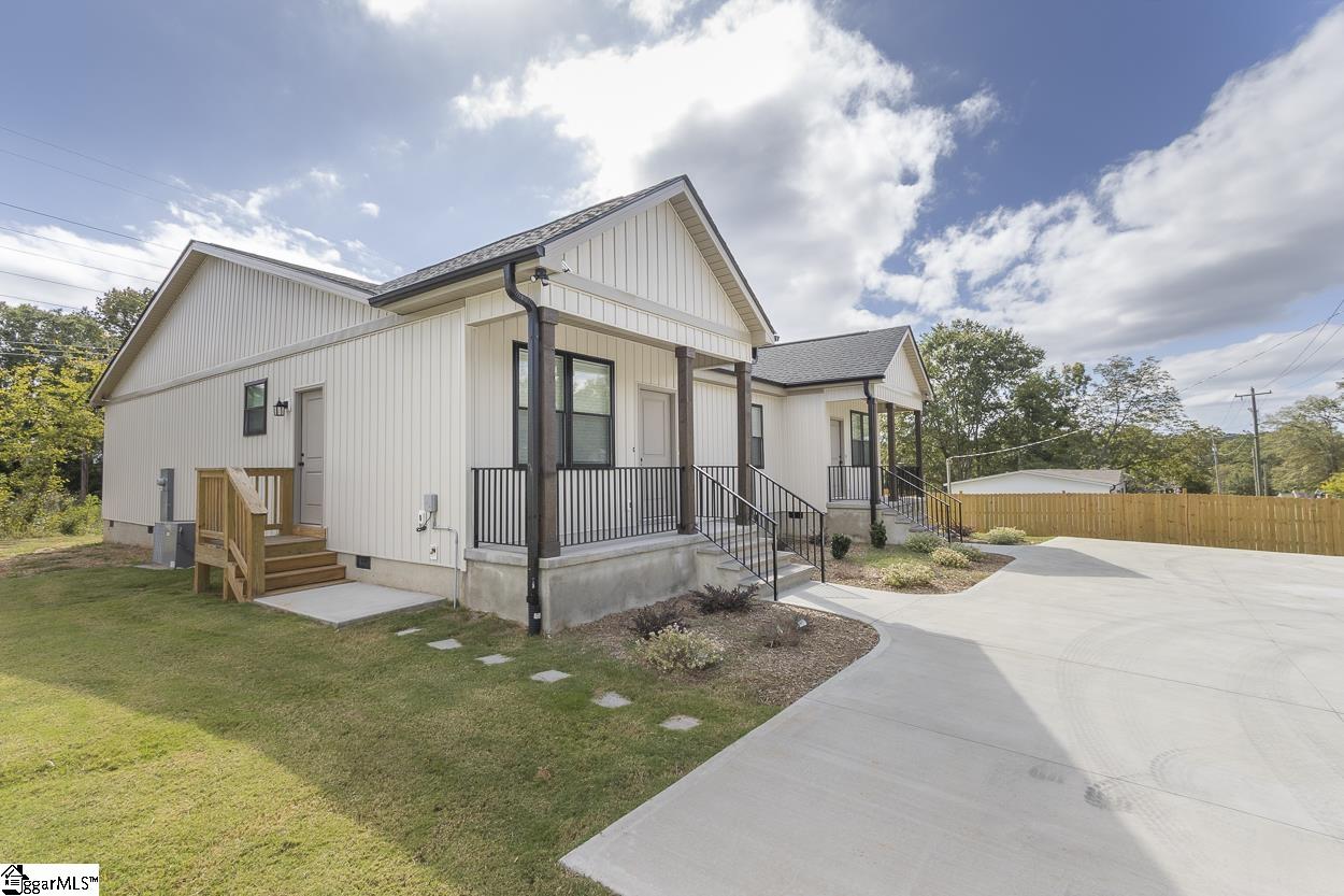 Homes for sale in Easley, SC | 413 A/b W 2nd Ave, Easley, SC 29640 | MLS# 1572677