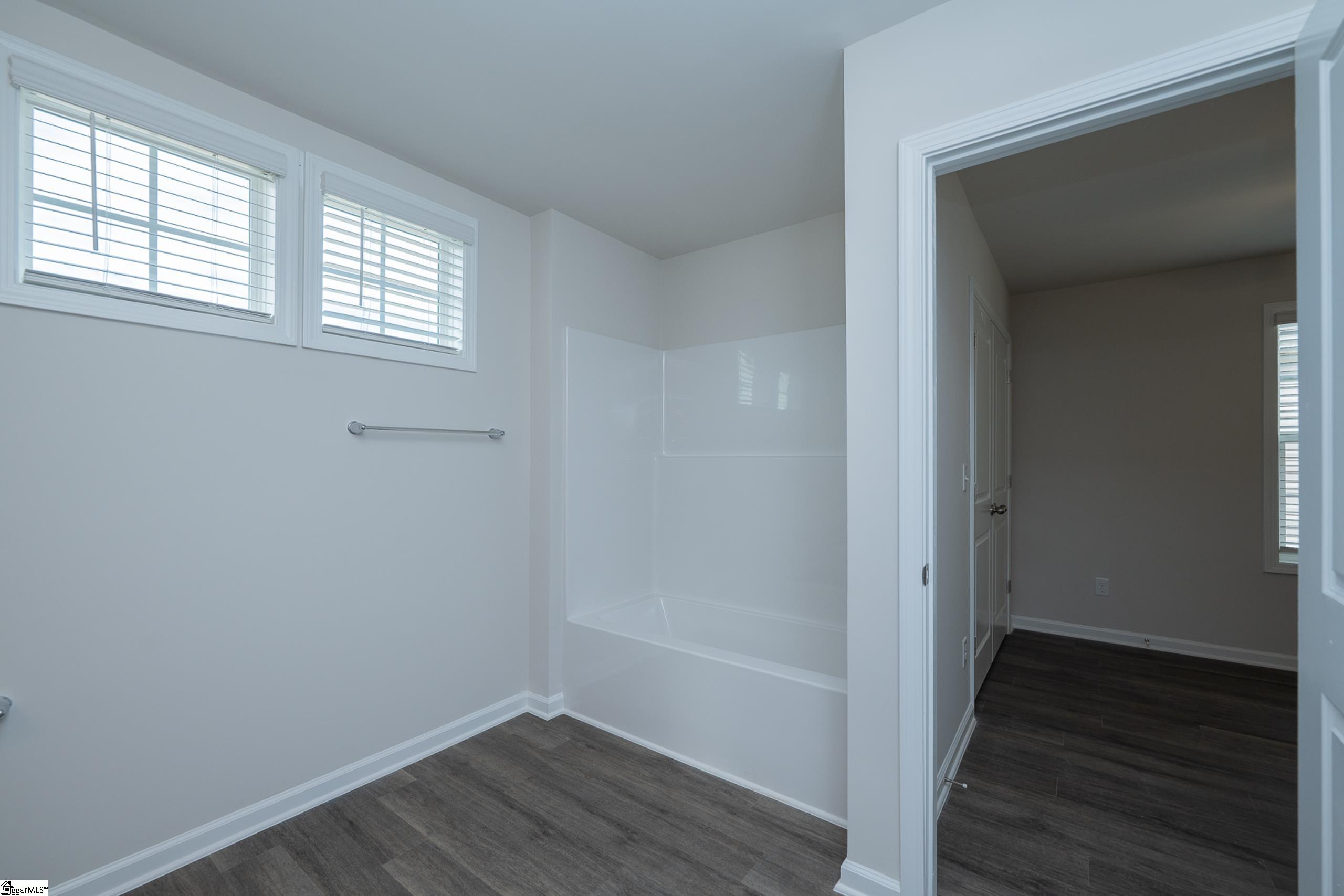 204 Waltham Court Greenville, SC 29617