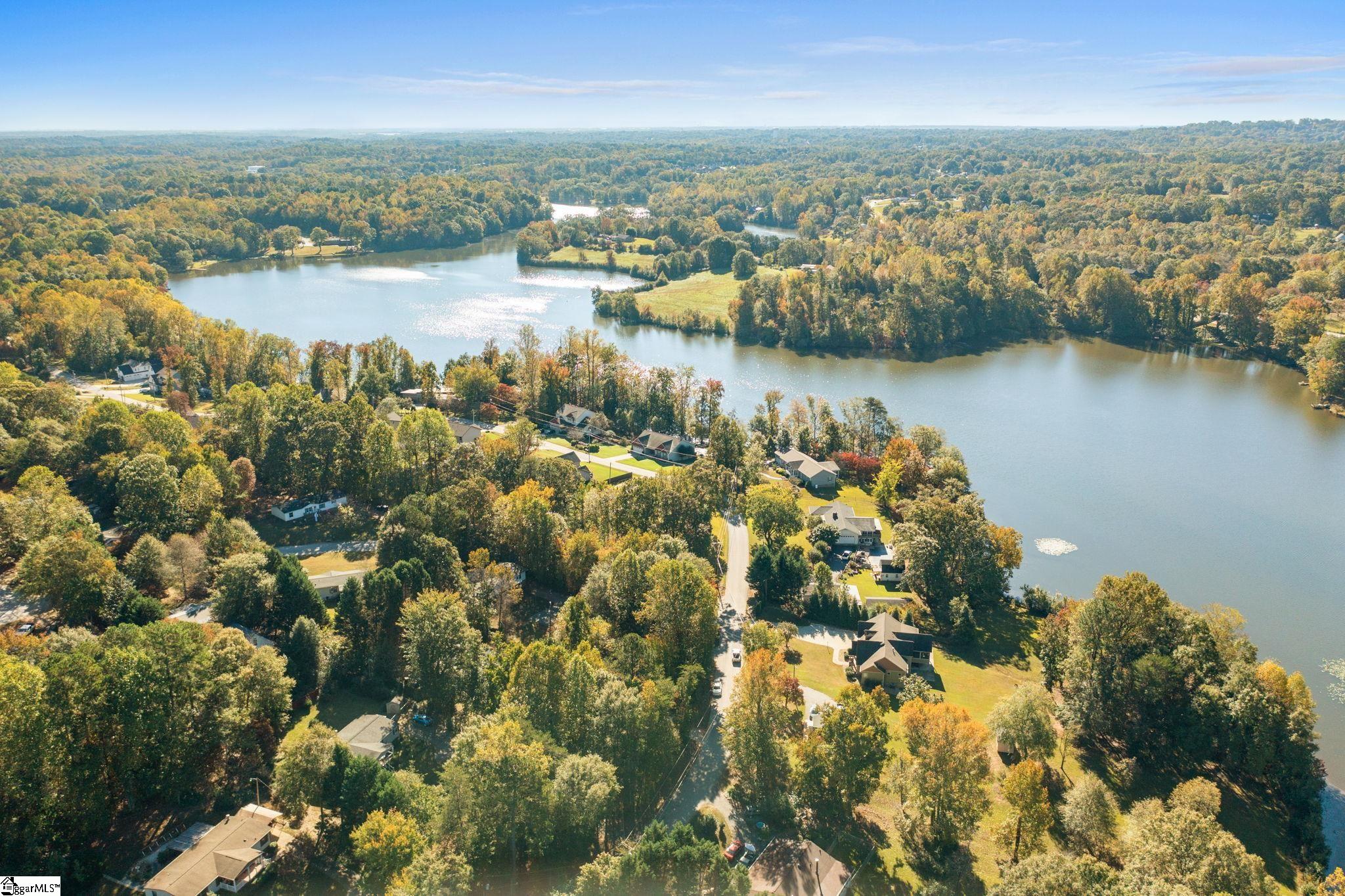 Homes for sale in Greer, SC | 1904 Lake Cunningham Rd, Greer, SC 29651 | MLS# 1572836