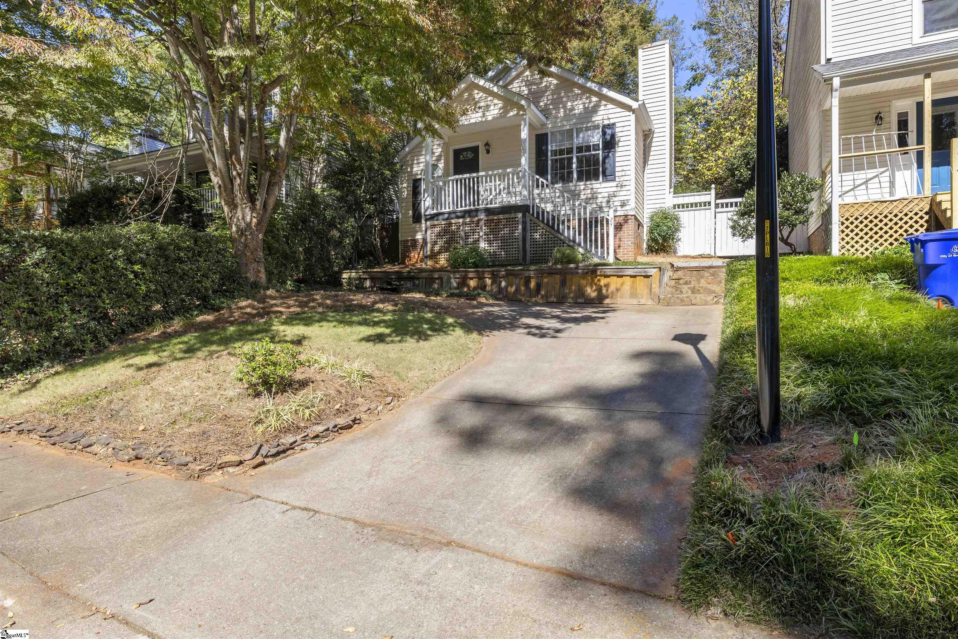 Homes for sale in Greenville, SC | 24 Townes Square Ln, Greenville, SC 29609 | MLS# 1572930