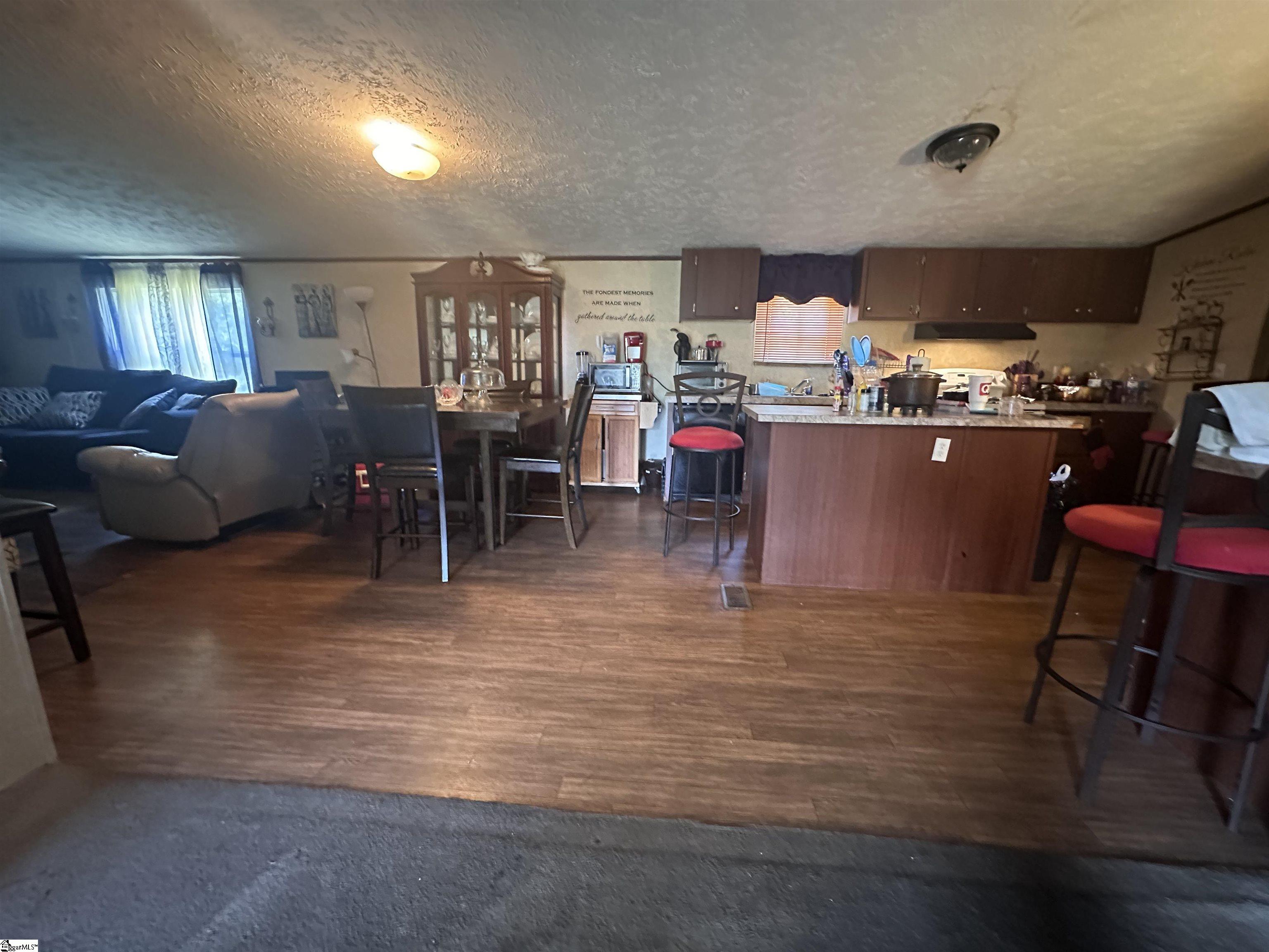 Homes for sale in Greenwood, SC | 218 Suburban Dr, Greenwood, SC 29646 | MLS# 1572998