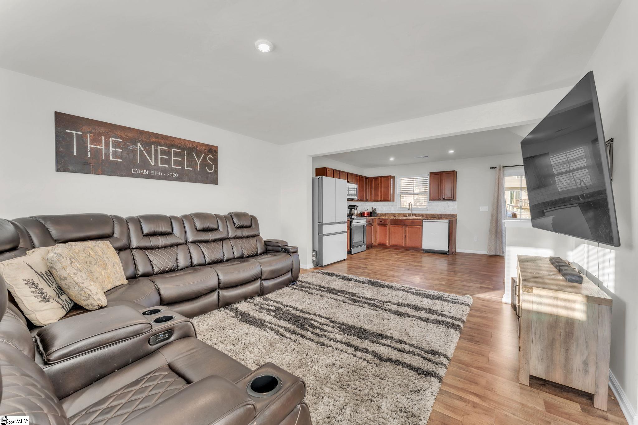 Homes for sale in Simpsonville, SC | 315 Parkridge Way, Simpsonville, SC 29680 | MLS# 1573030