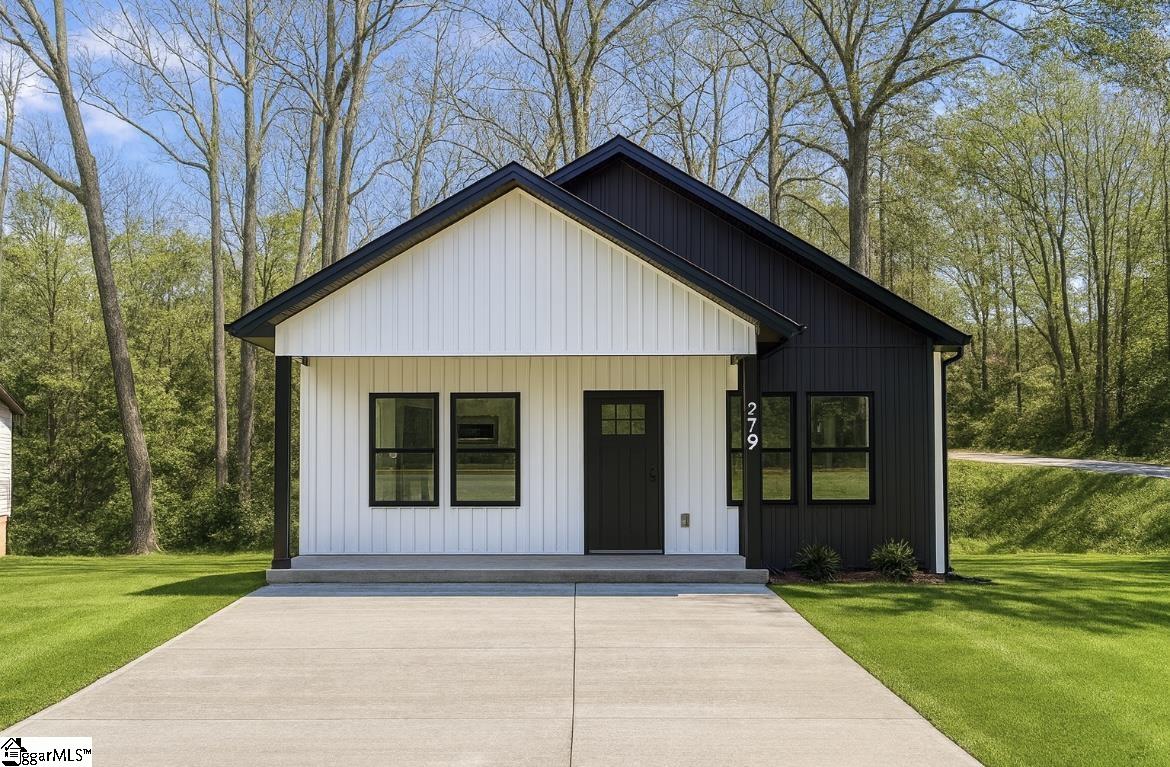 Homes for sale in Woodruff, SC | 279 Law St, Woodruff, SC 29388 | MLS# 1573031