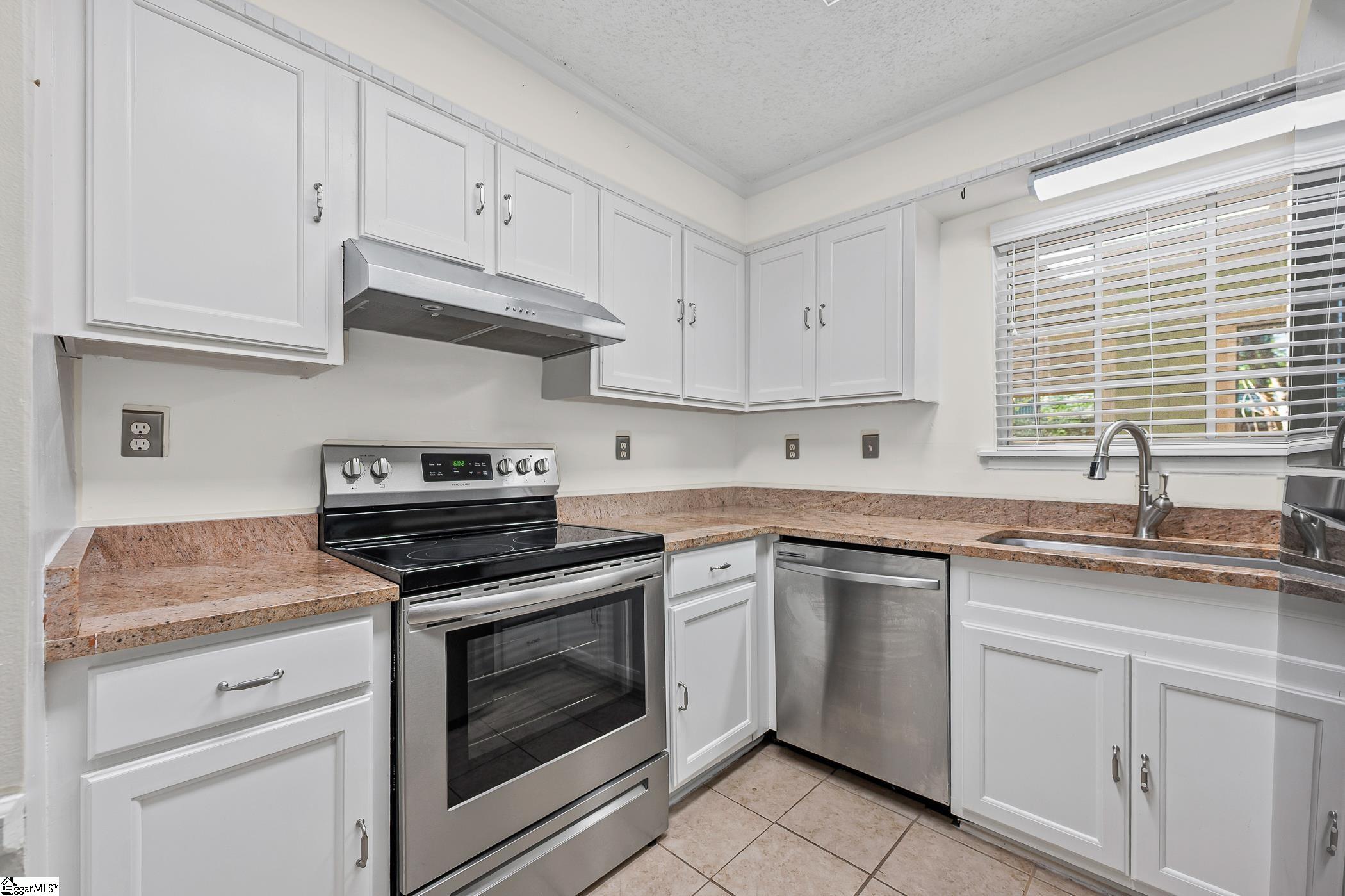 925 Cleveland Street UNIT #141 Greenville, SC 29601