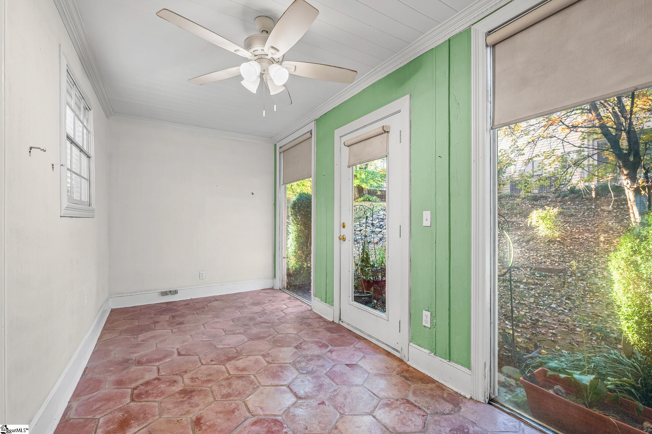 925 Cleveland Street UNIT #141 Greenville, SC 29601