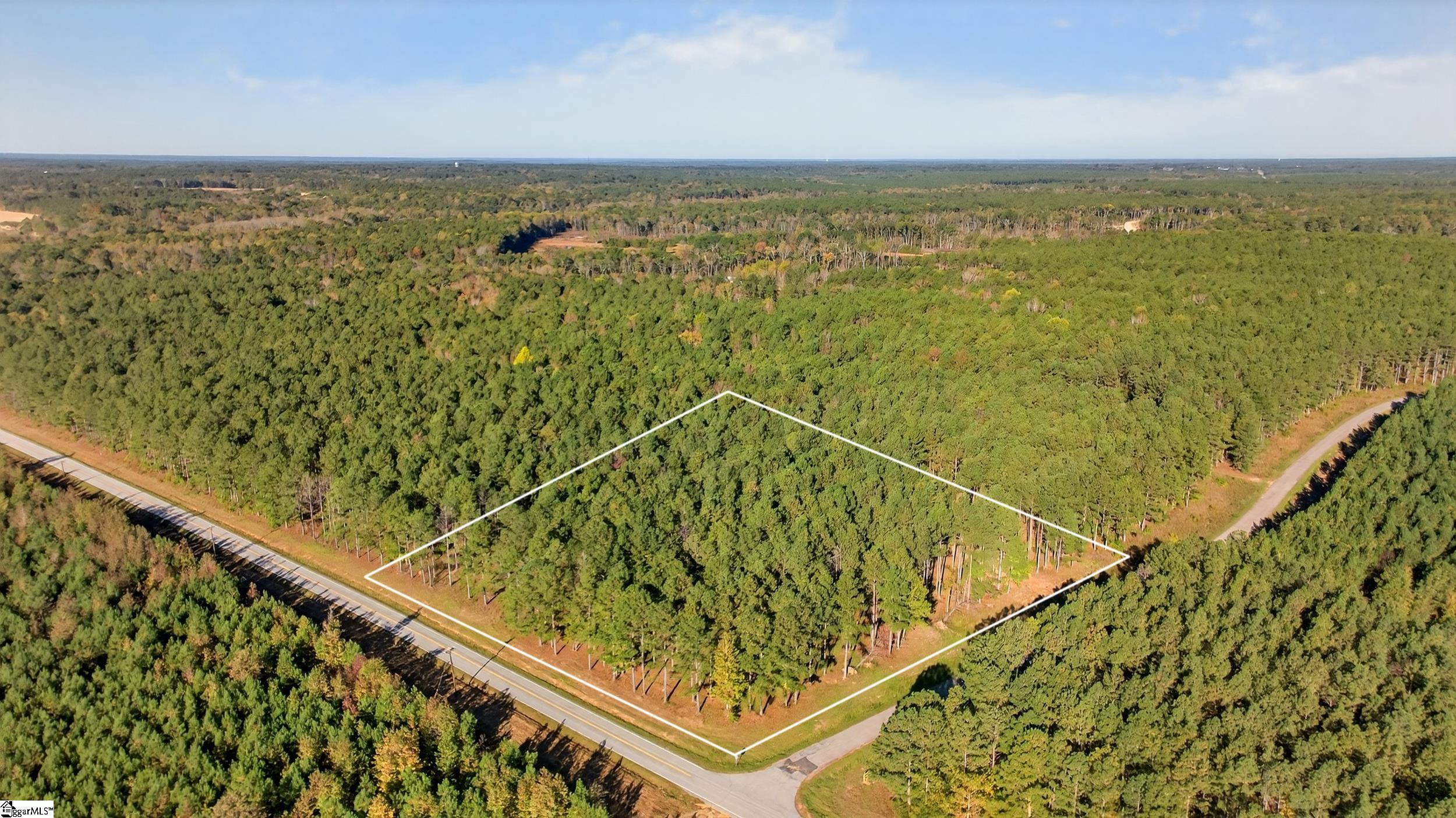 Homes for sale in Mountville, SC | 8 Garlington Rd, Mountville, SC 29370 | MLS# 1573332