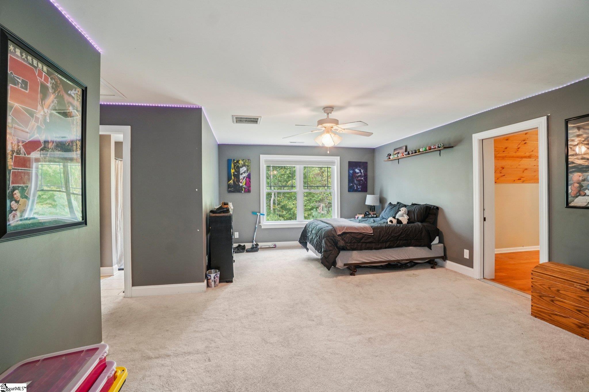 813 Beech Tree Place Hendersonville, NC 28792-8081