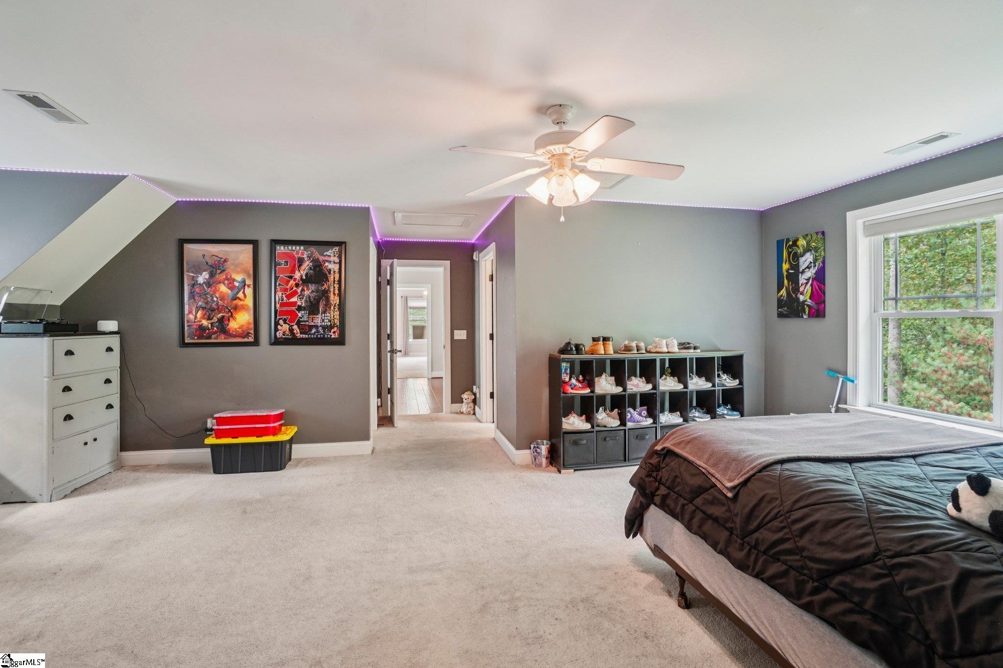 813 Beech Tree Place Hendersonville, NC 28792-8081
