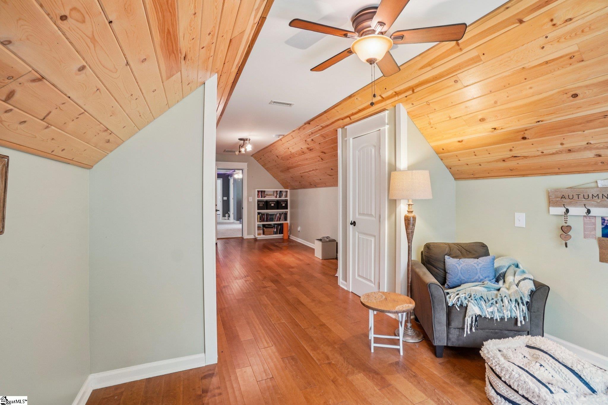 813 Beech Tree Place Hendersonville, NC 28792-8081