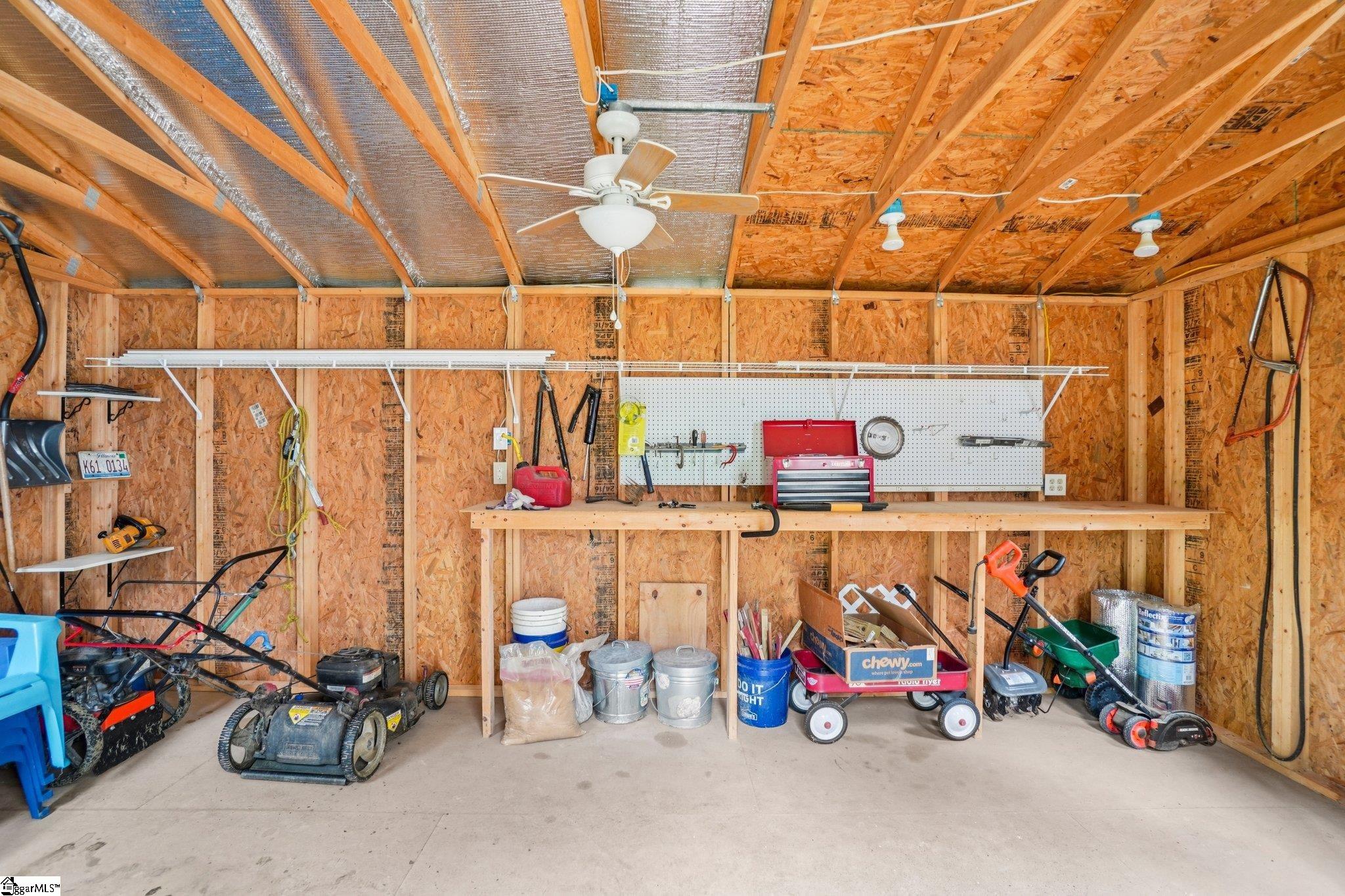 813 Beech Tree Place Hendersonville, NC 28792-8081