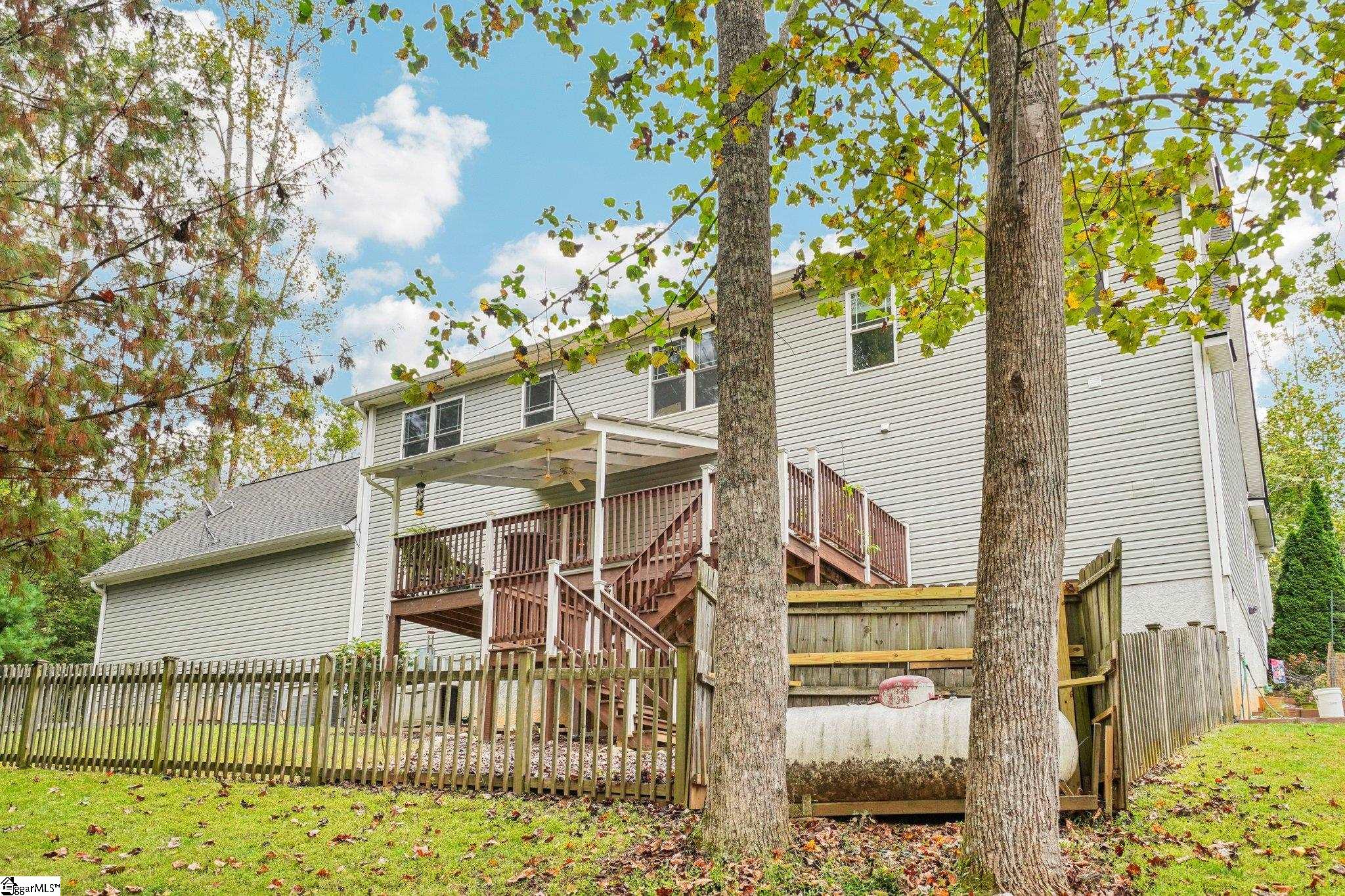 813 Beech Tree Place Hendersonville, NC 28792-8081