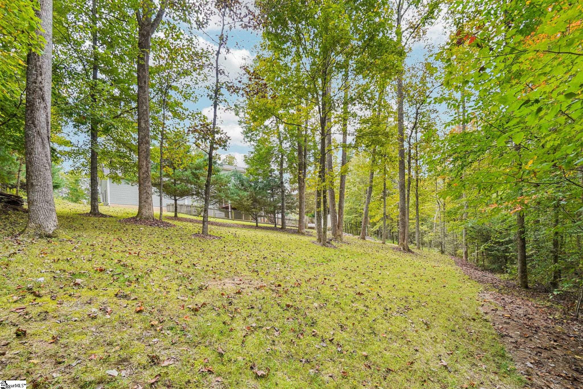 Homes for sale in Hendersonville, NC | 813 Beech Tree Pl, Hendersonville, NC 28792 | MLS# 1573367