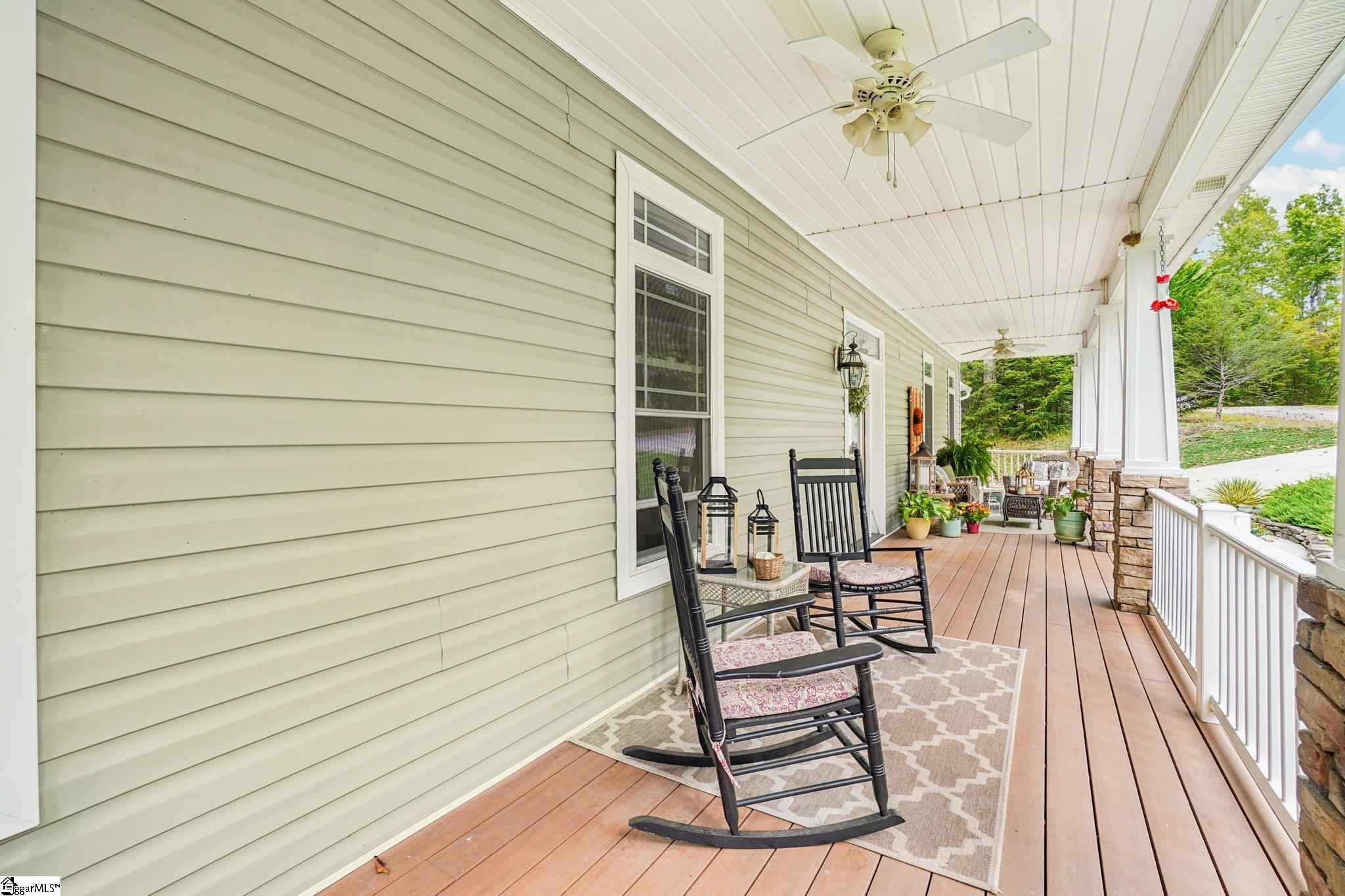 813 Beech Tree Place Hendersonville, NC 28792-8081