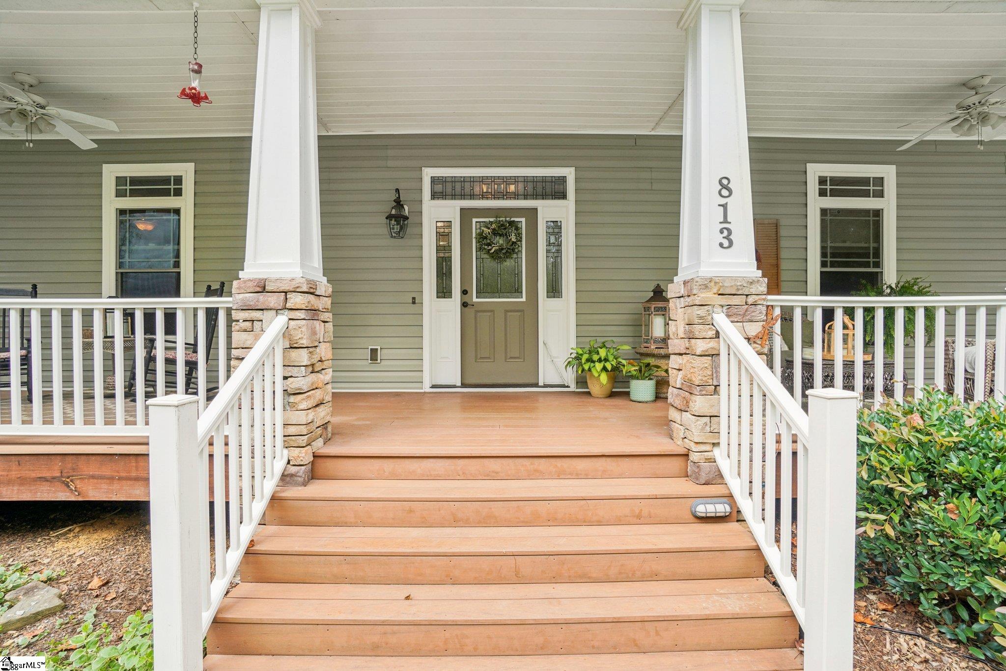 813 Beech Tree Place Hendersonville, NC 28792-8081