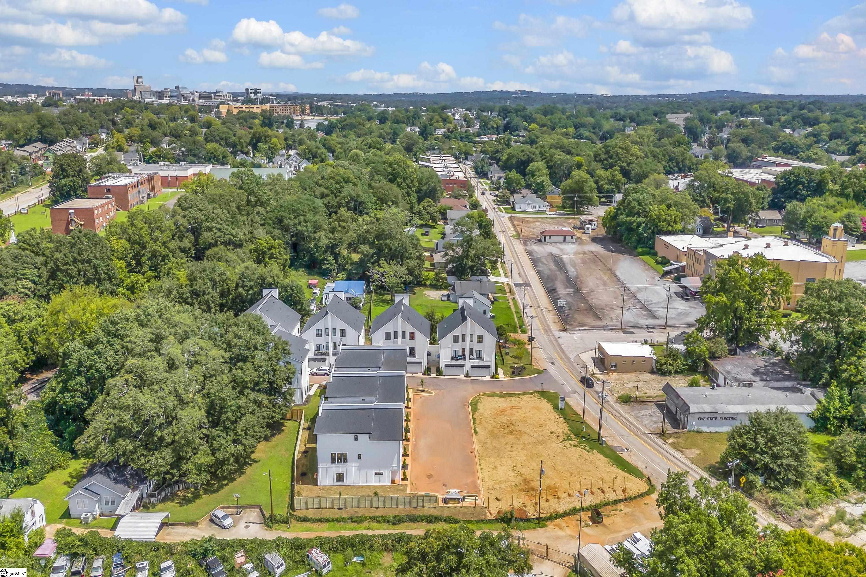 Homes for sale in Greenville, SC | 212 Ackert Way, Greenville, SC 29605 | MLS# 1573462