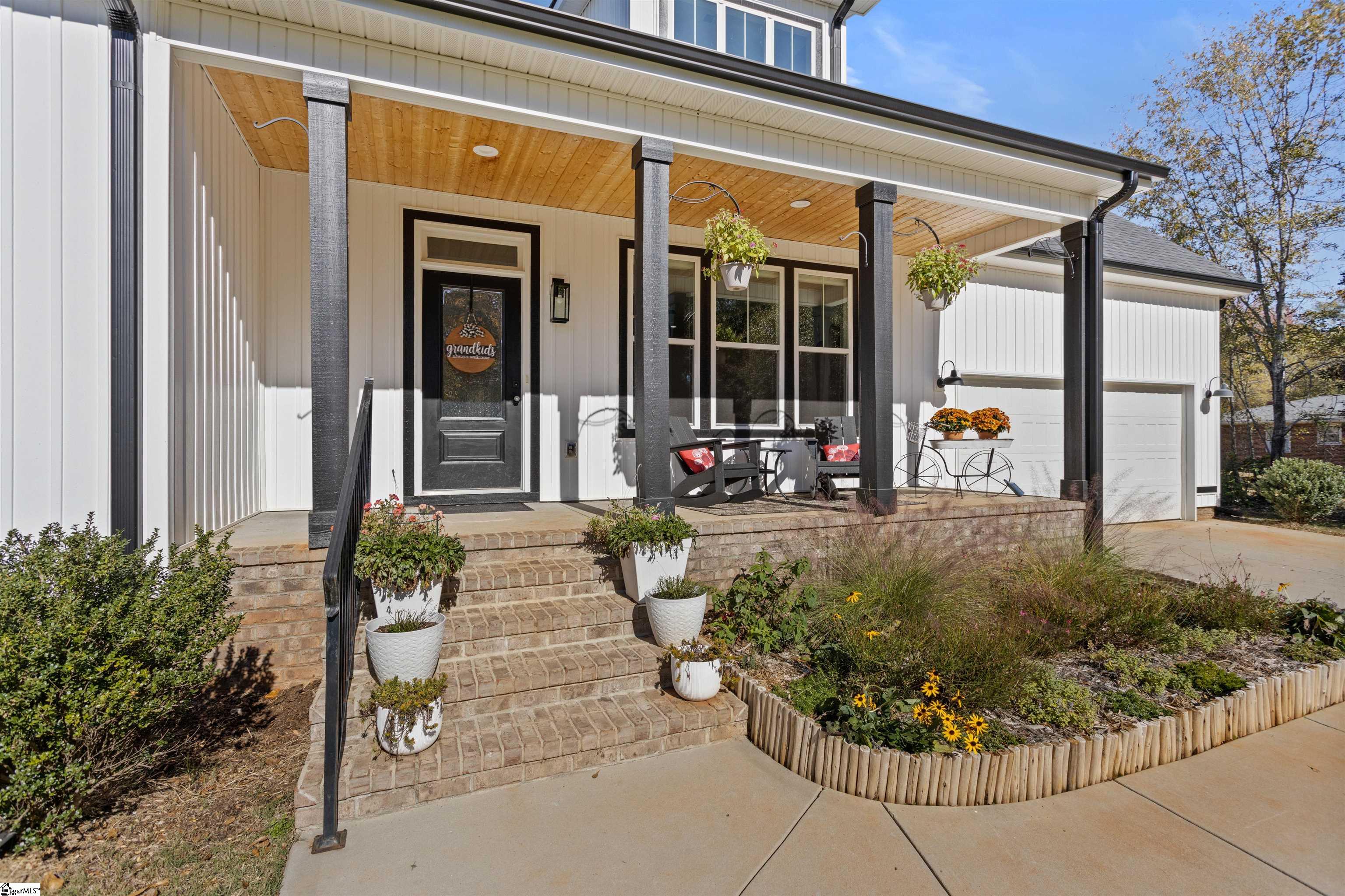 Homes for sale in Williamston, SC | 3 Sunset Ct, Williamston, SC 29697 | MLS# 1573903