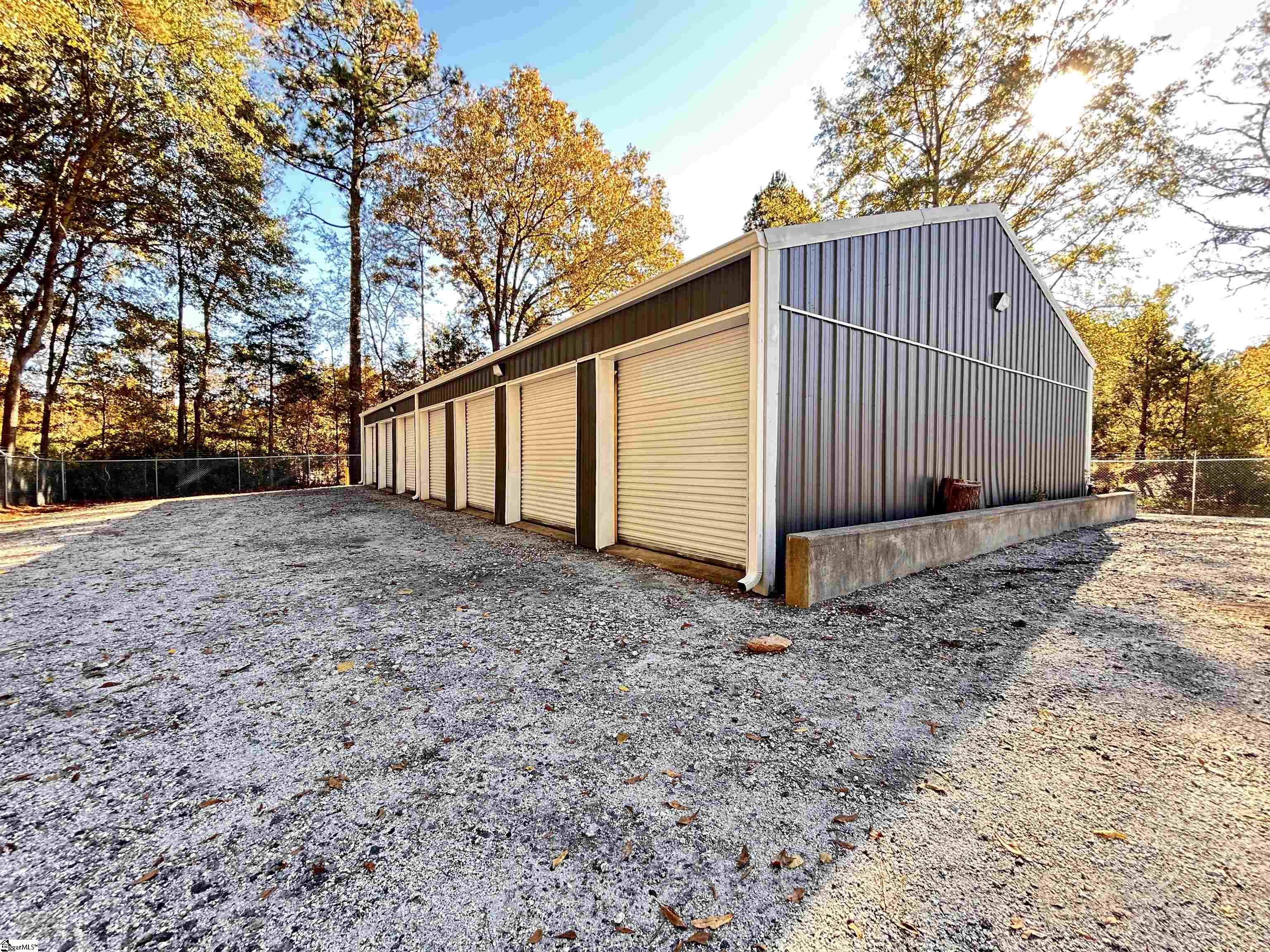 Homes for sale in Laurens, SC | 105 Henry St, Laurens, SC 29360 | MLS# 1573954