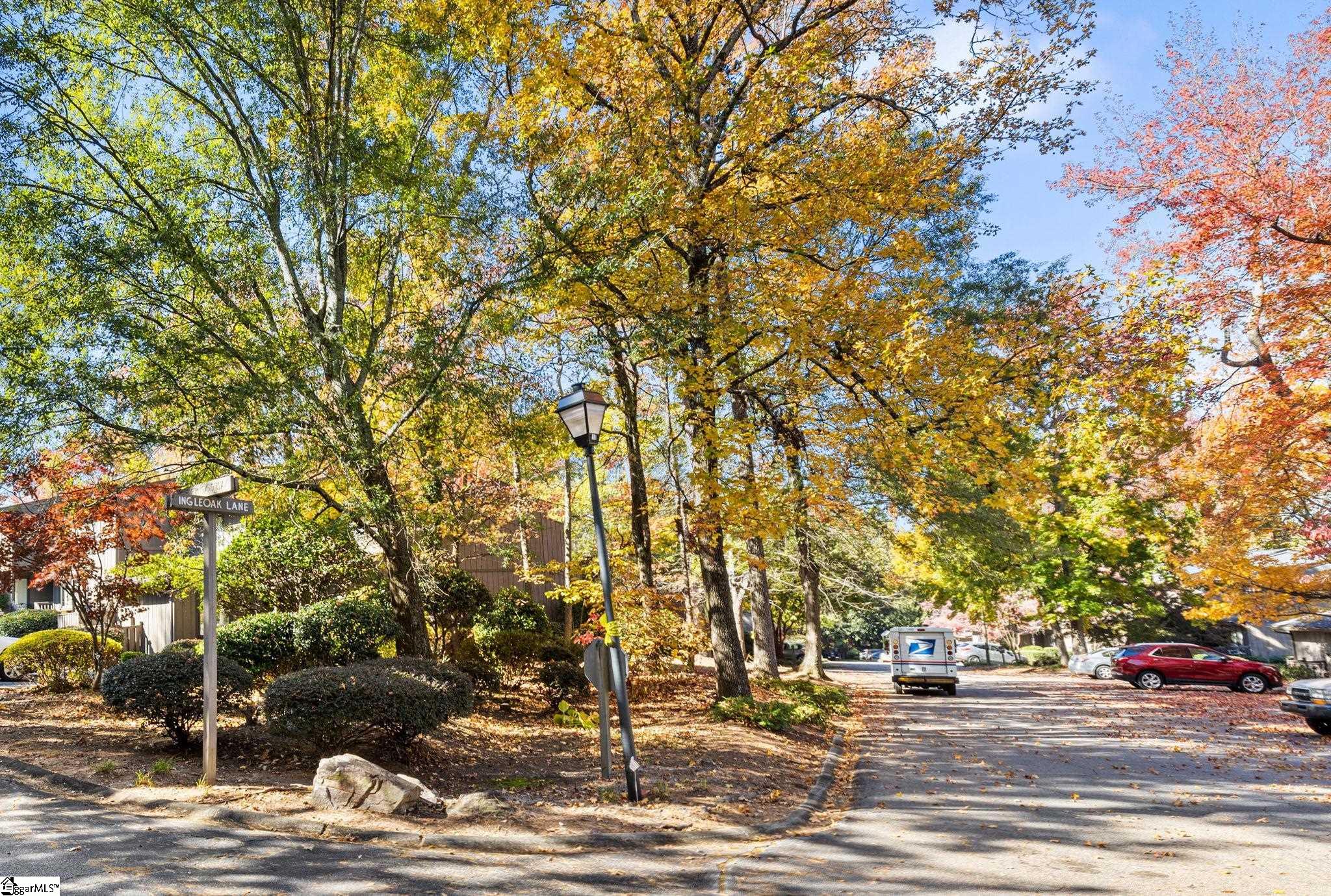 Homes for sale in Greenville, SC | 147 Ingleoak Ln, Greenville, SC 29615 | MLS# 1574276