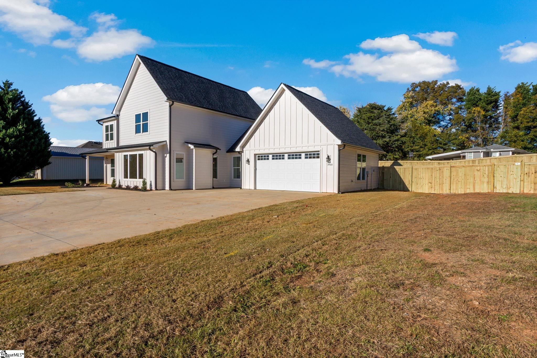 Homes for sale in Greer, SC | 3400 Pennington Rd, Greer, SC 29651 | MLS# 1574410