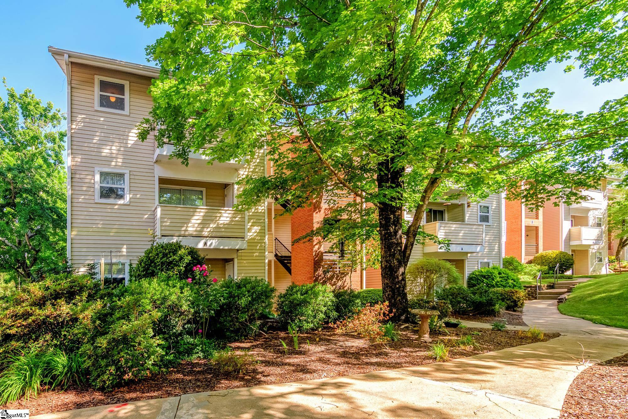 Homes for sale in Greenville, SC | 2601 Duncan Chapel Rd #Unit A-301, Greenville, SC 29617 | MLS# 1574436
