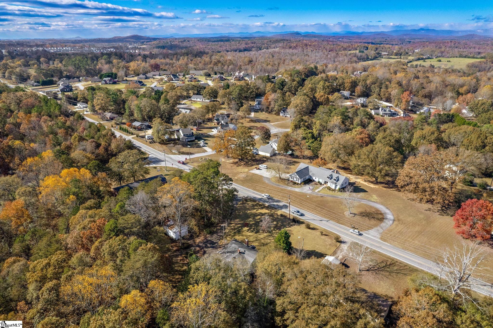 Homes for sale in Easley, SC | 1610 Saluda Dam Rd, Easley, SC 29640 | MLS# 1574521